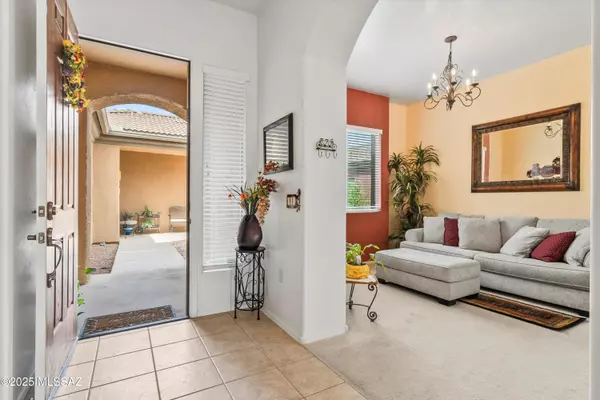 Green Valley, AZ 85622,2057 W Acacia Bluffs Drive