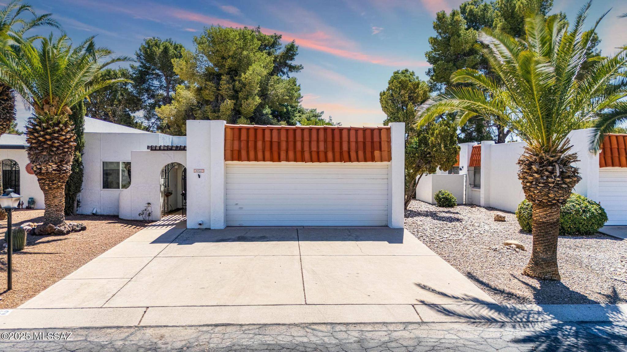 6852 E Via Dorado, Tucson, AZ 85715