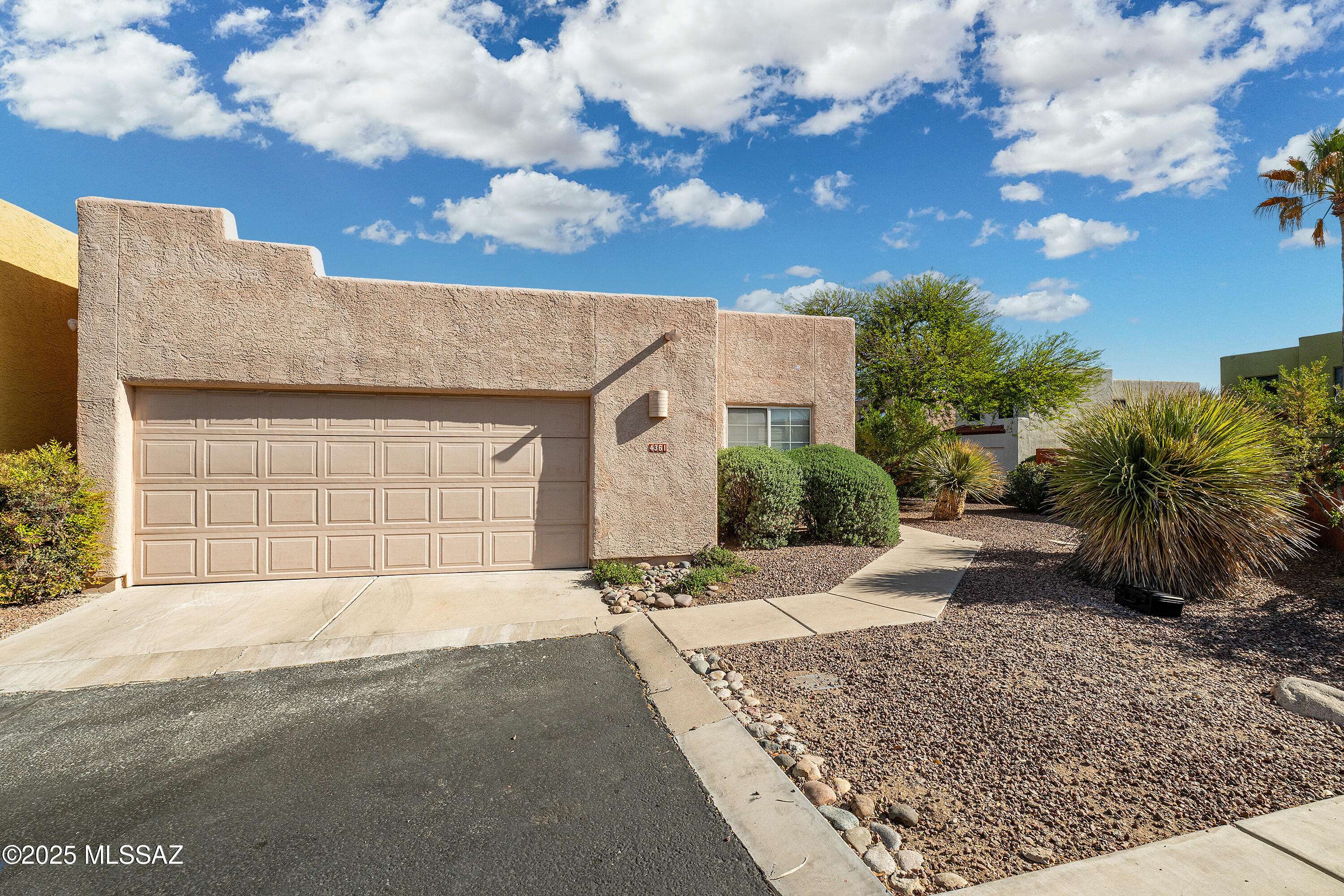 4361 E Kleindale Road, Tucson, AZ 85712