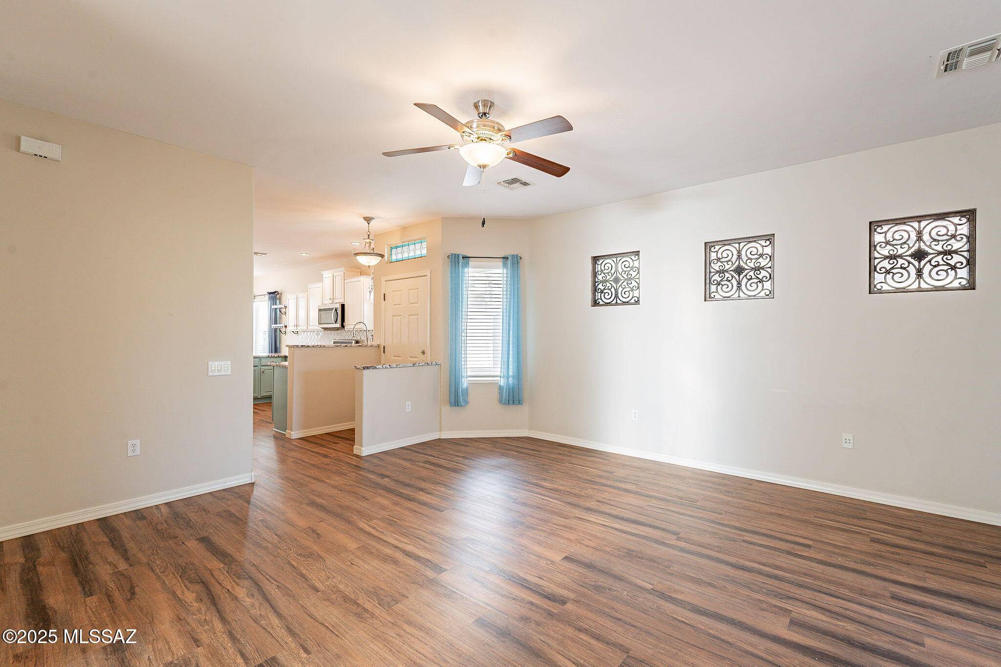 Sahuarita, AZ 85629,443 W Calle Del Estribo