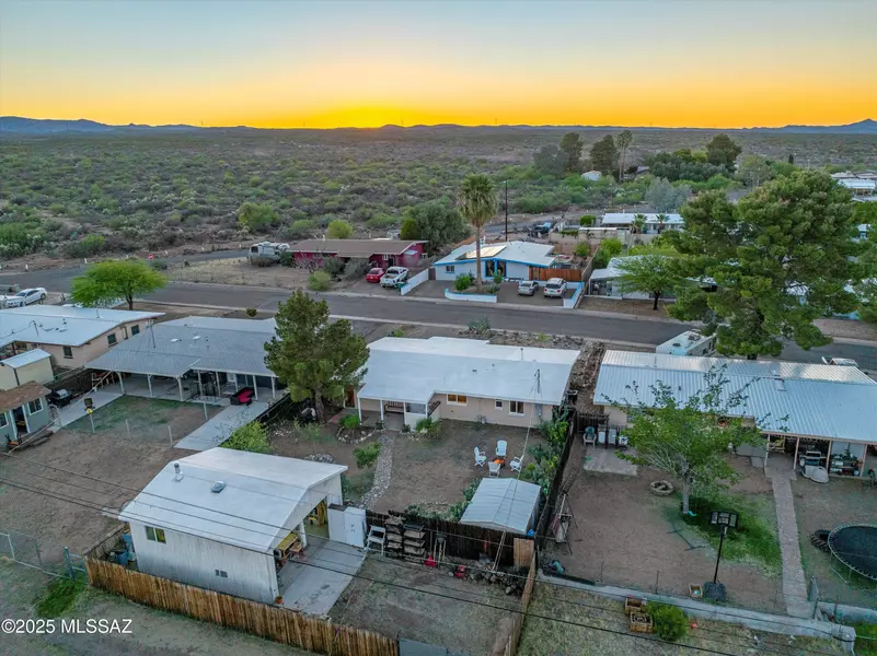 925 W 4th Avenue, San Manuel, AZ 85631