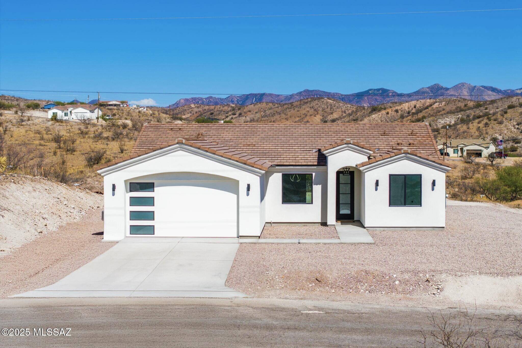 1051 Calle Coyote, Rio Rico, AZ 85648