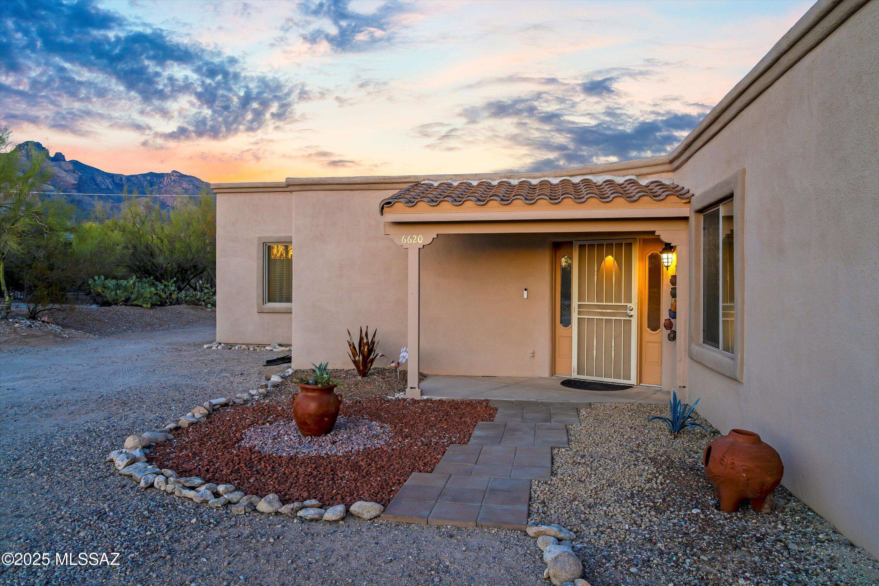 Tucson, AZ 85718,6620 N Camino Padre Isidoro