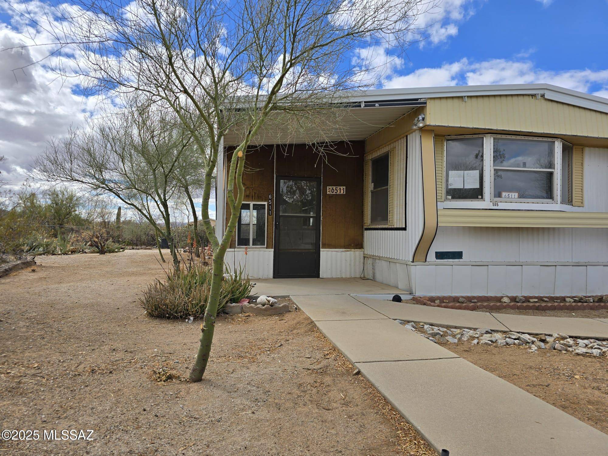 Tucson, AZ 85735,6511 W Dana Drive #13