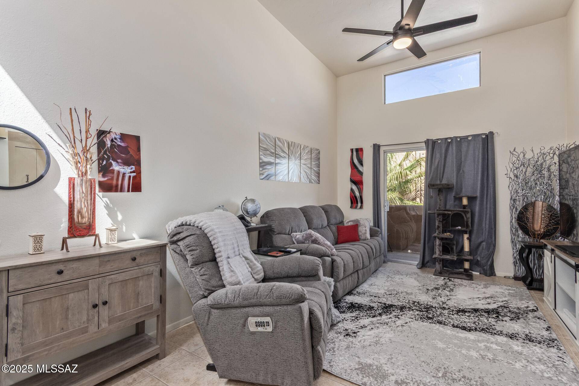 Tucson, AZ 85719,1810 E Blacklidge Drive #APT 827