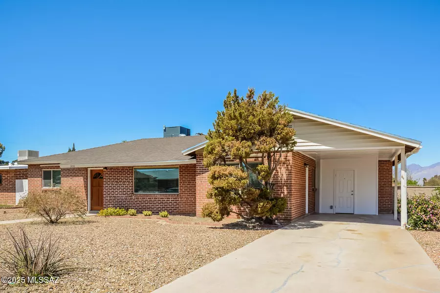 1430 S Avenida Sirio, Tucson, AZ 85710