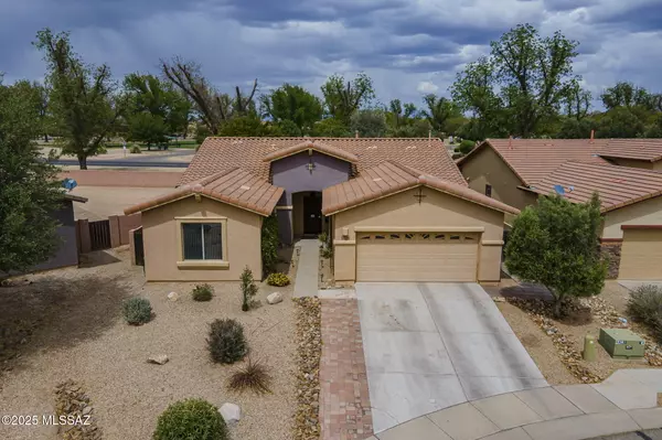 Sahuarita, AZ 85629,825 E Gunsight Mountain Place