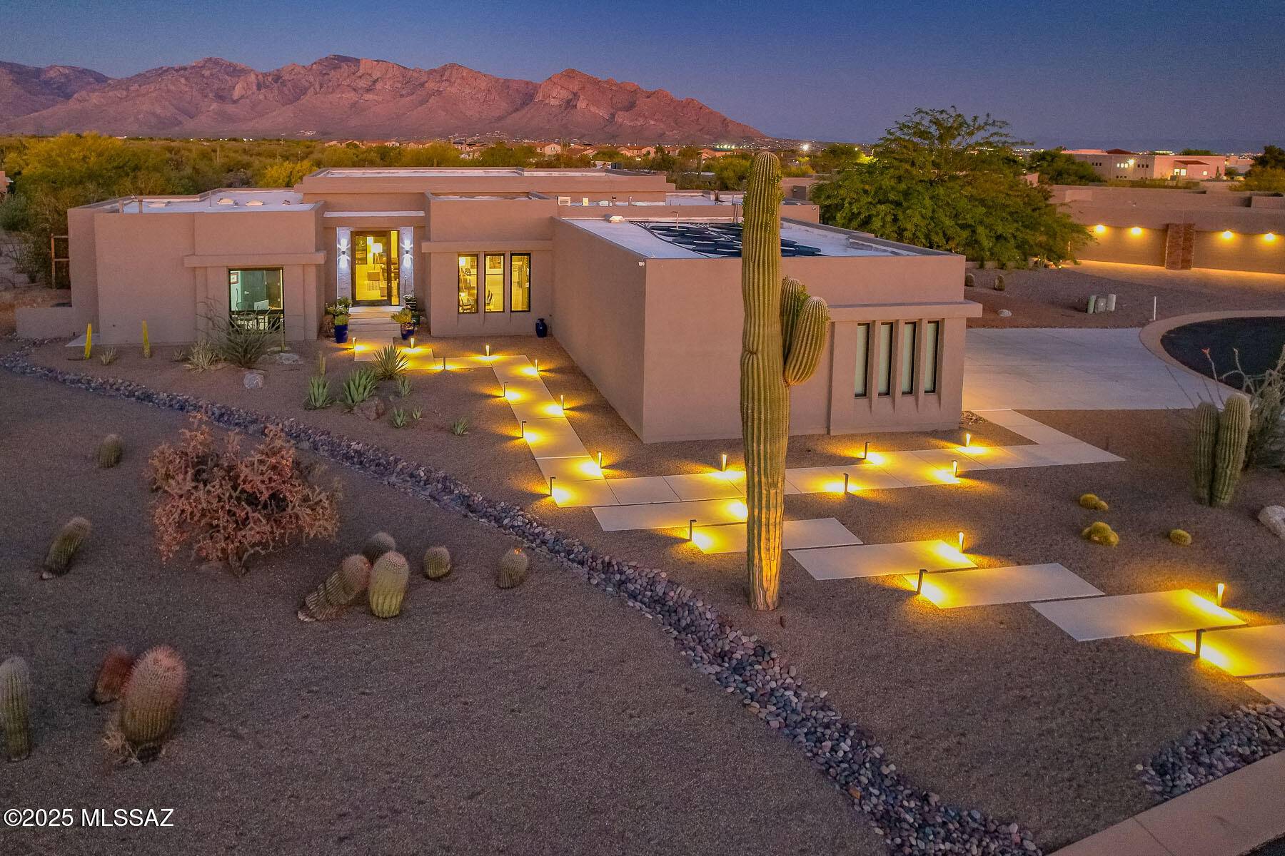 11930 N Mesquite Sunset Place, Oro Valley, AZ 85742