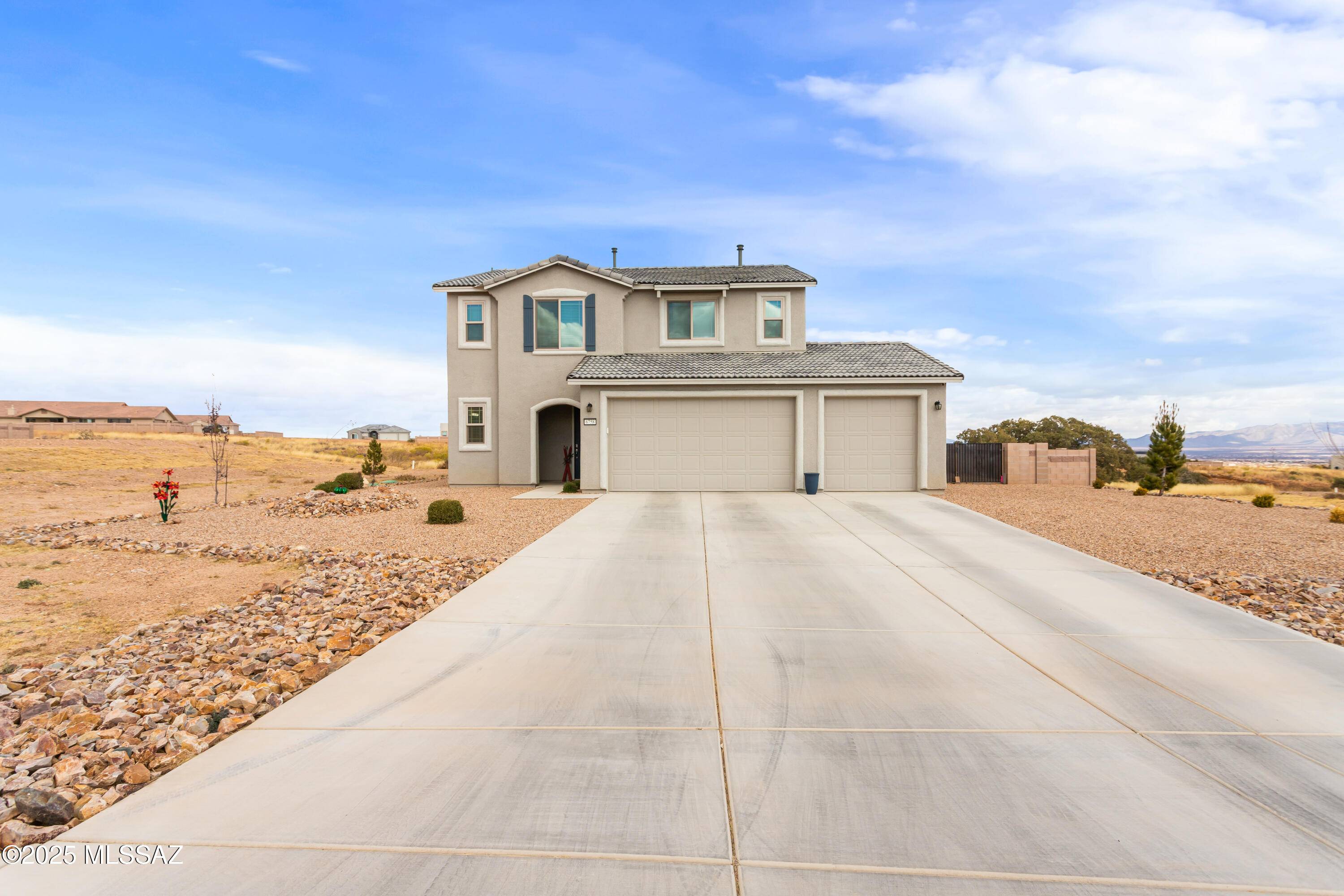 6758 E Big Spur Circle, Hereford, AZ 85615