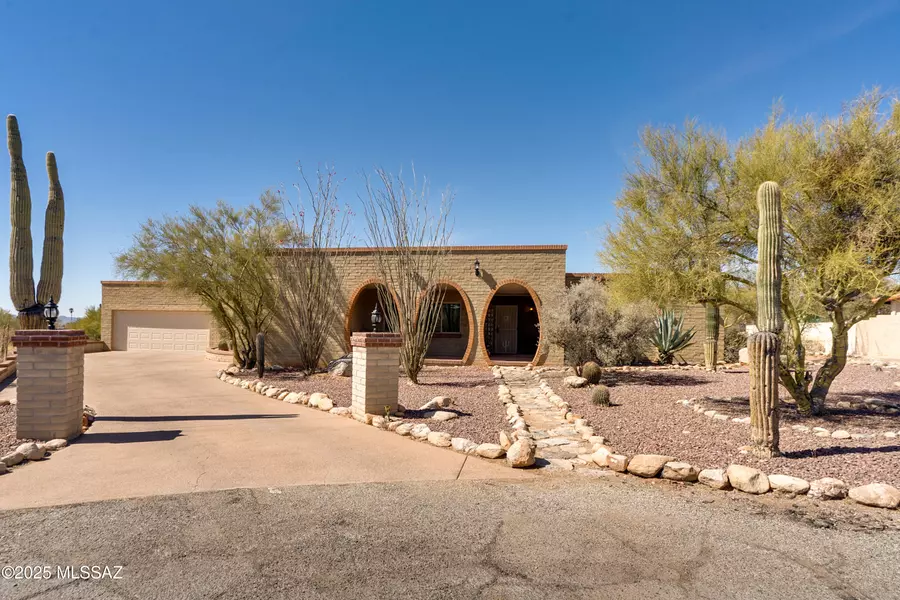 6711 N Calle Zella, Tucson, AZ 85718