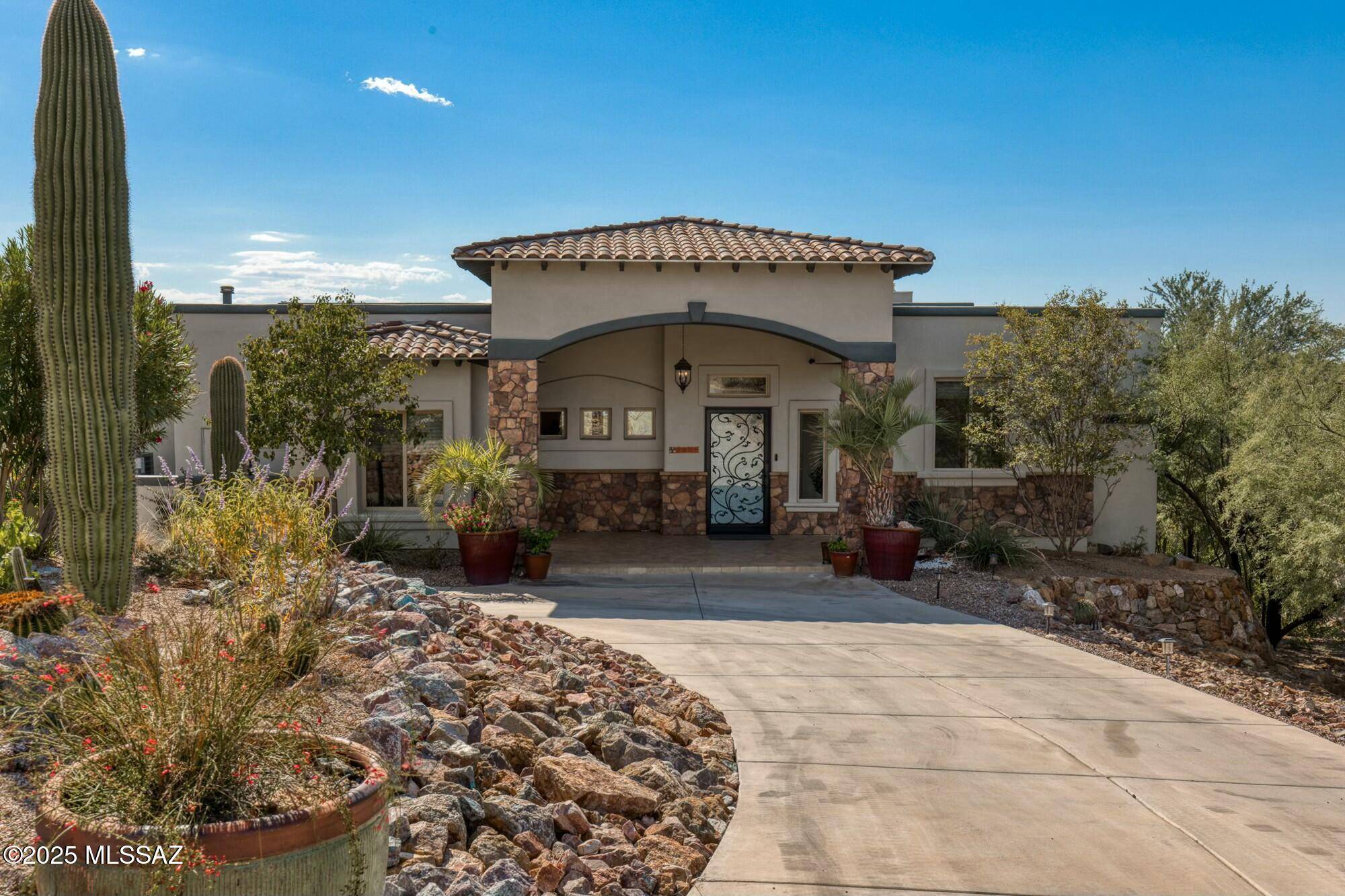 9927 N Rabwa Place, Tucson, AZ 85742
