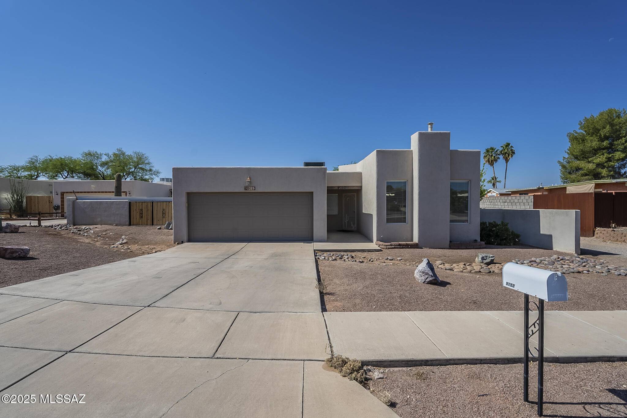 9152 E Creek Street, Tucson, AZ 85730