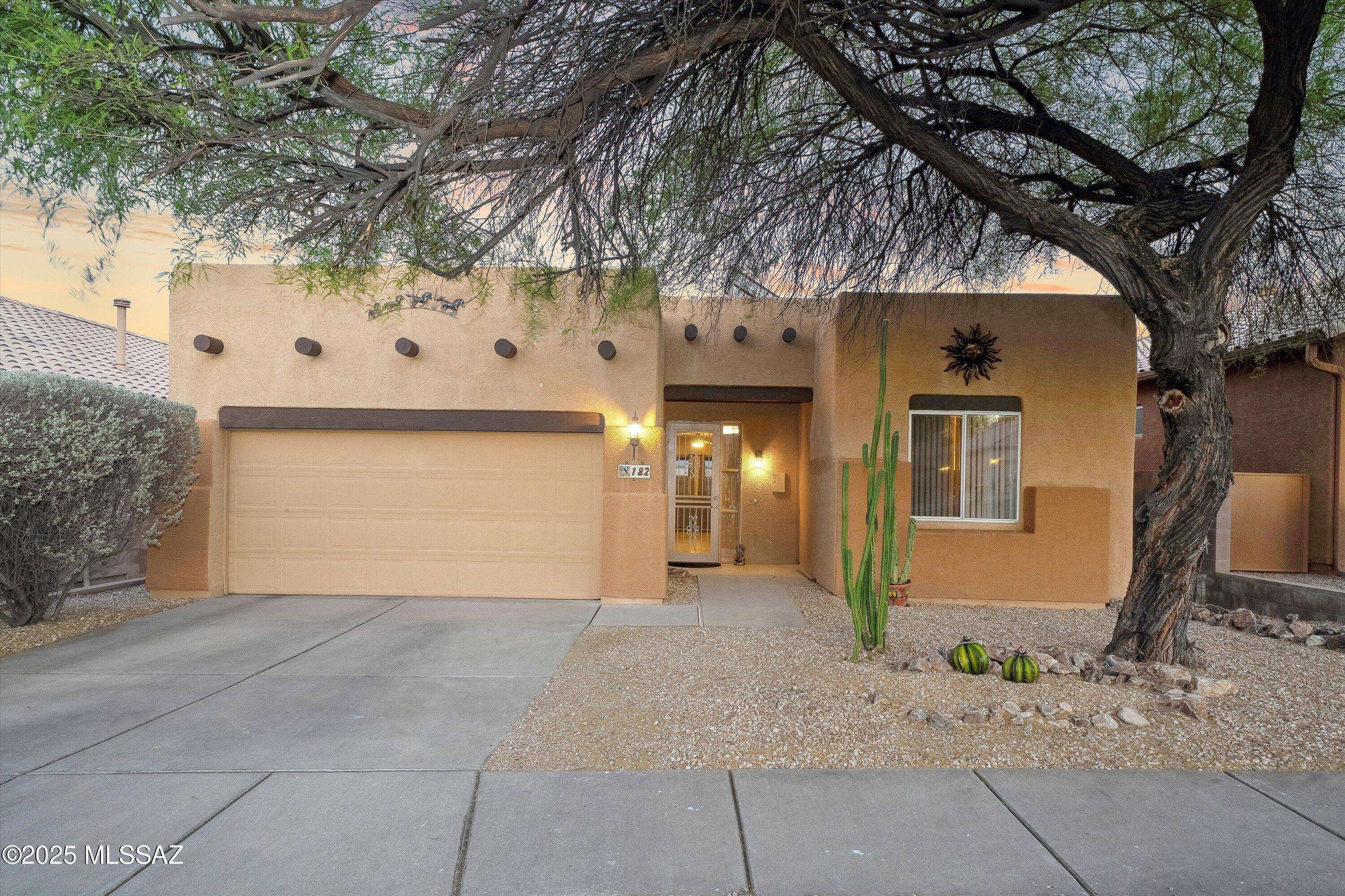 182 N Desert Park Place, Tucson, AZ 85745