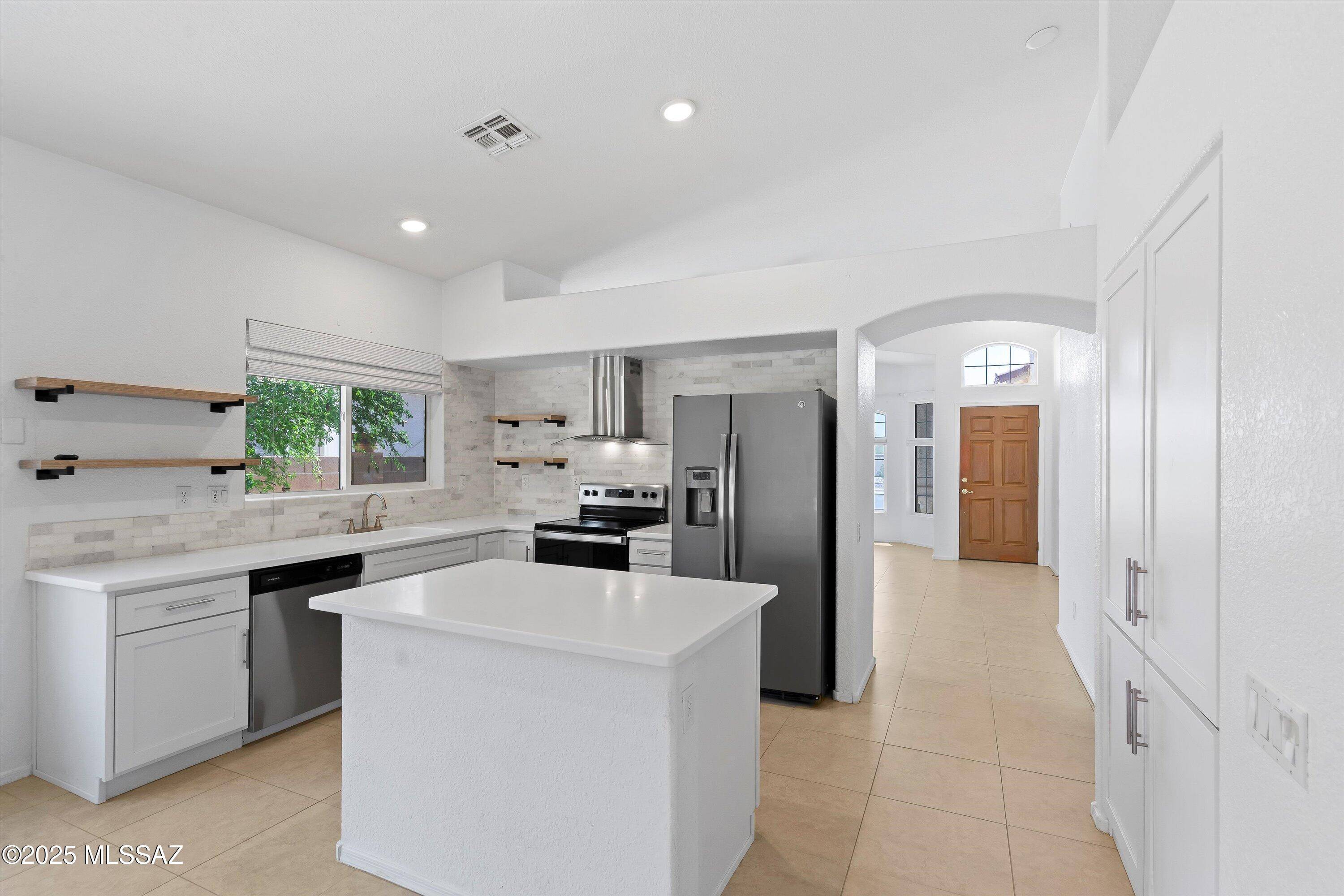 Oro Valley, AZ 85755,12122 N Sterling Avenue