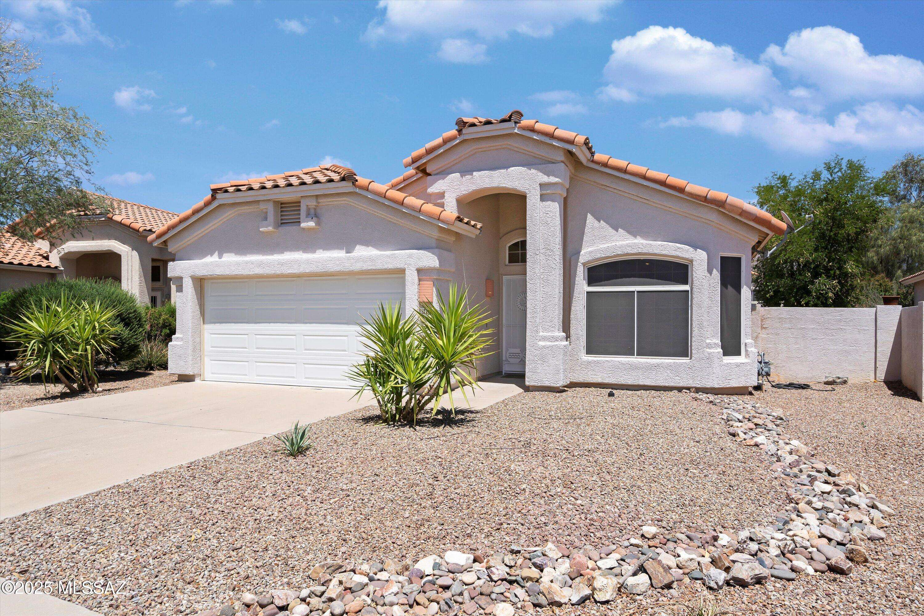 12122 N Sterling Avenue, Oro Valley, AZ 85755
