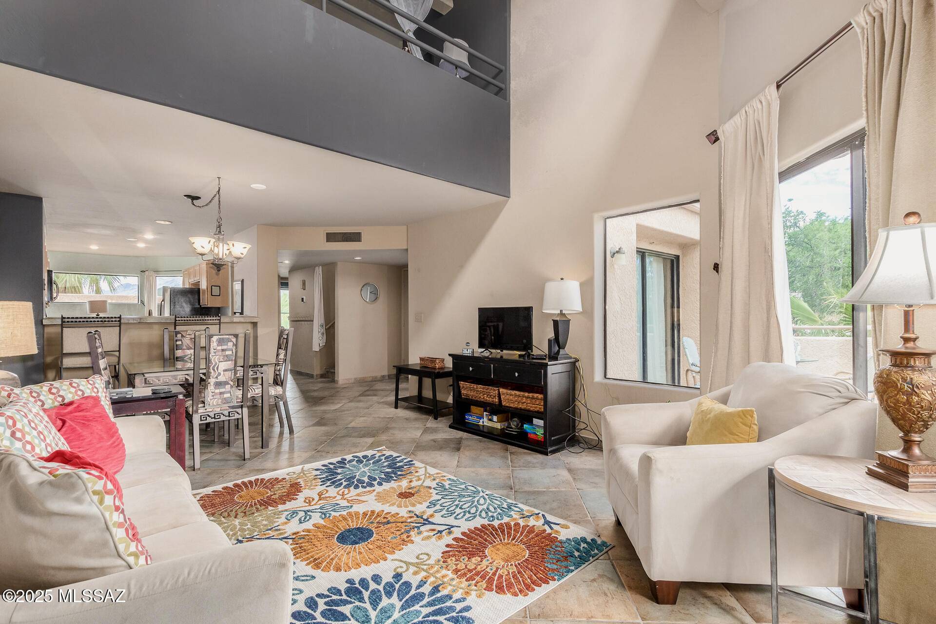 Tucson, AZ 85718,5675 N Camino Esplendora  #204