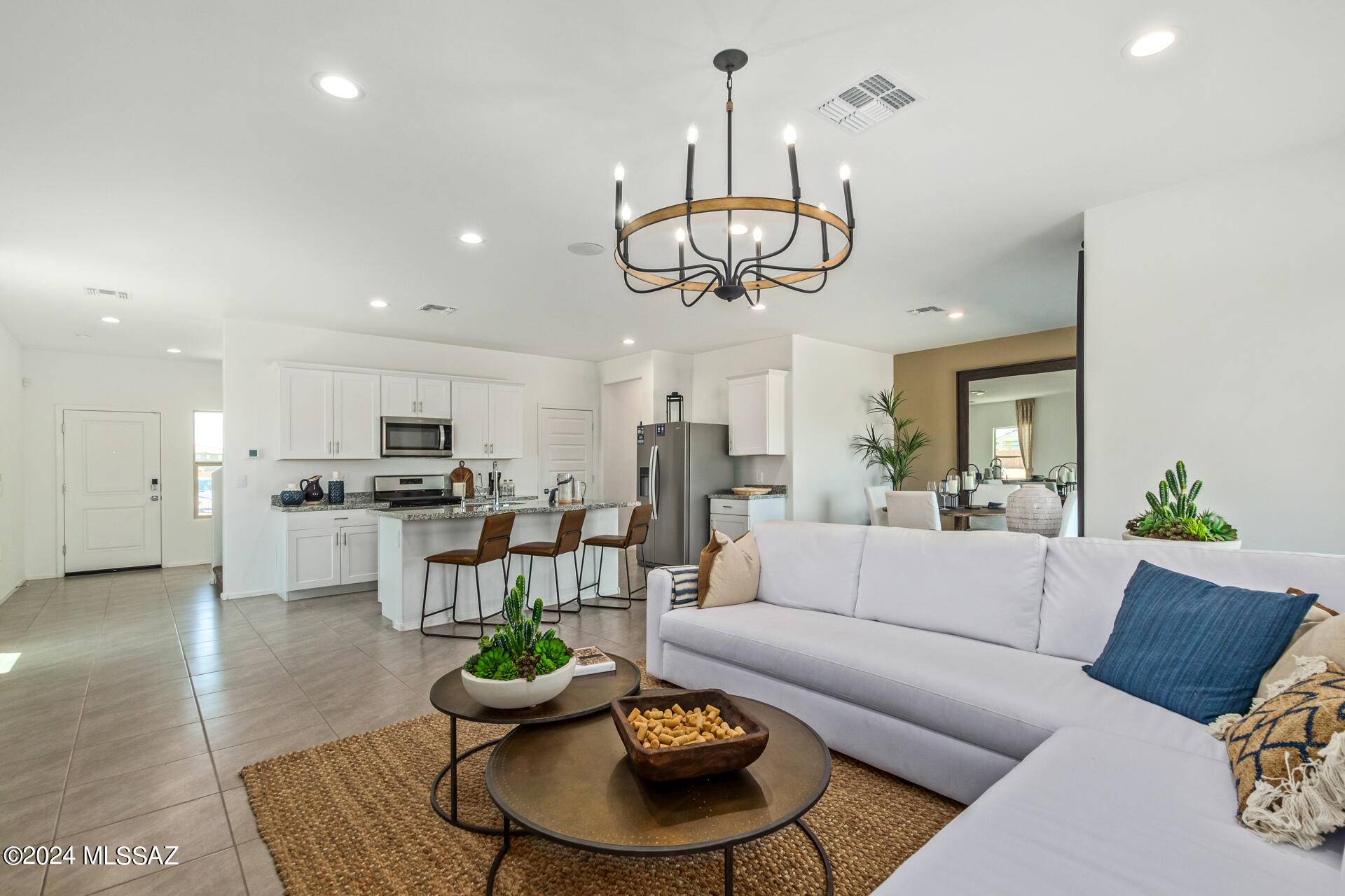 Tucson, AZ 85756,6140 E Black Caviar Place