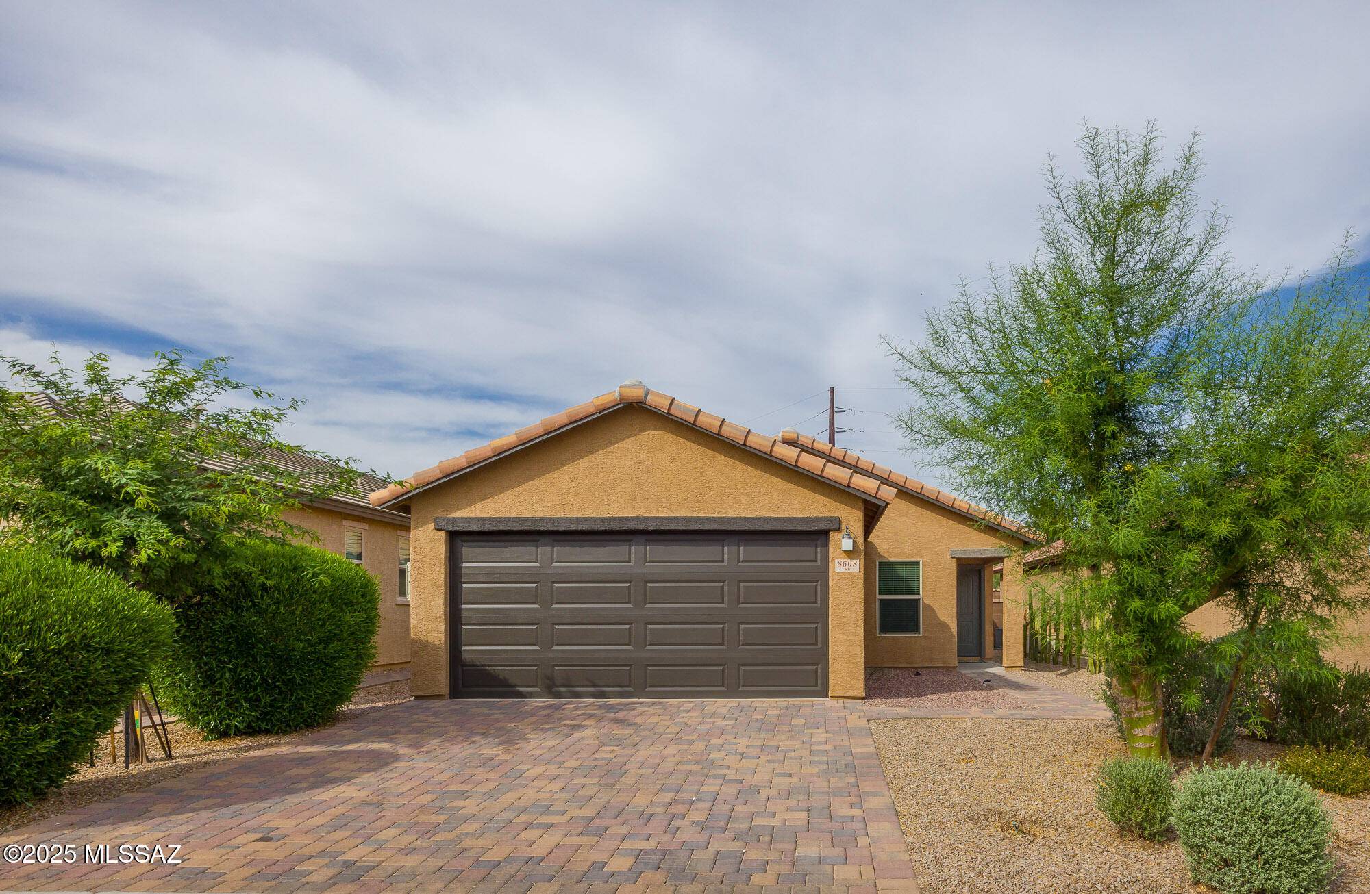 8608 N Genoa Court, Tucson, AZ 85742