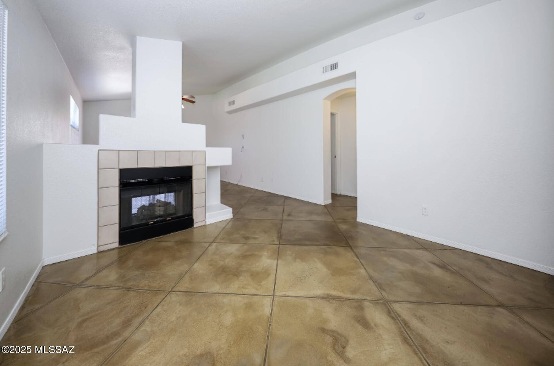 Tucson, AZ 85742,3706 W Sunbonnet Place