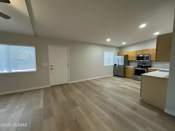 Tucson, AZ 85705,645 W Mabel Street