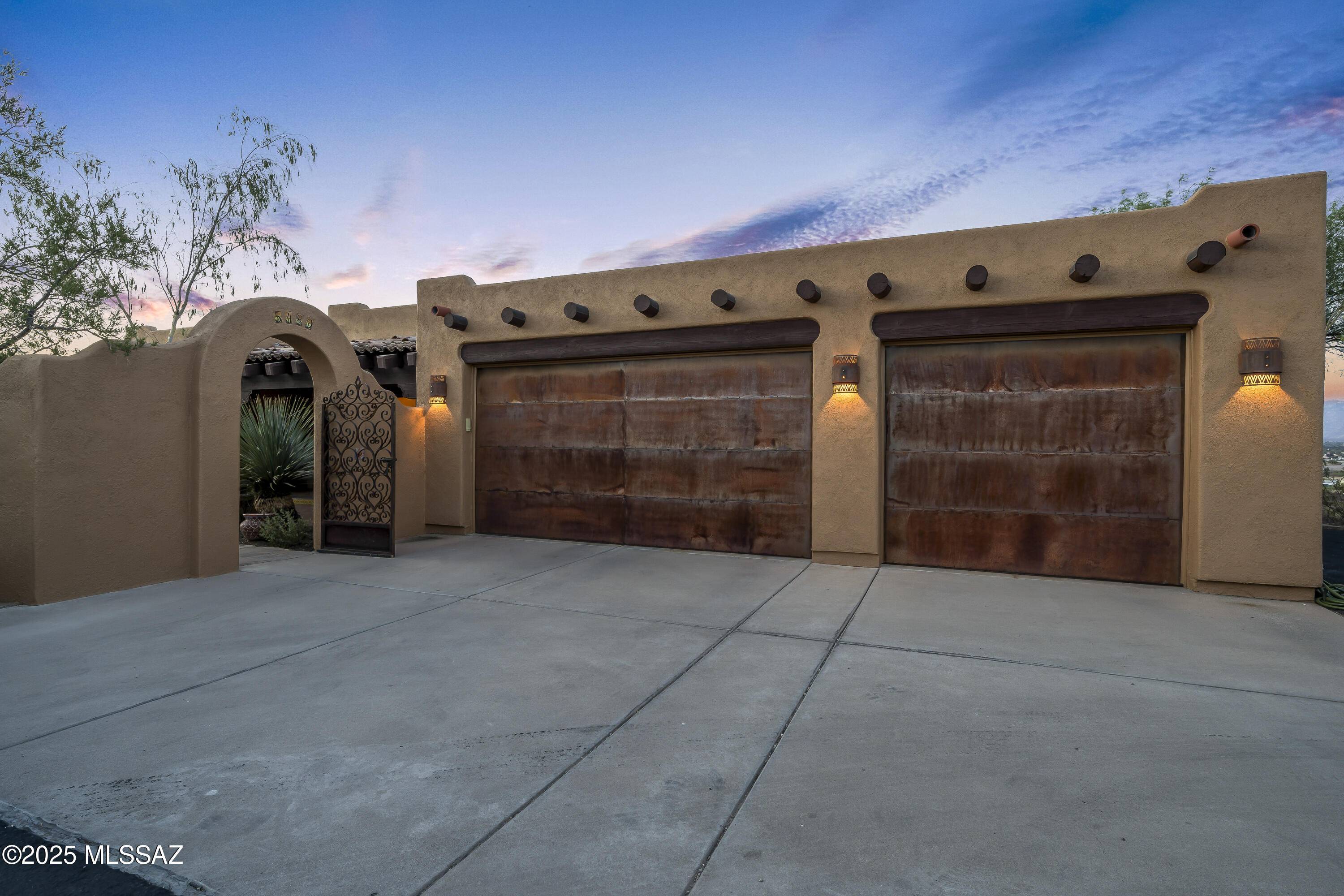 5480 W Sharpshooter Court, Tucson, AZ 85743