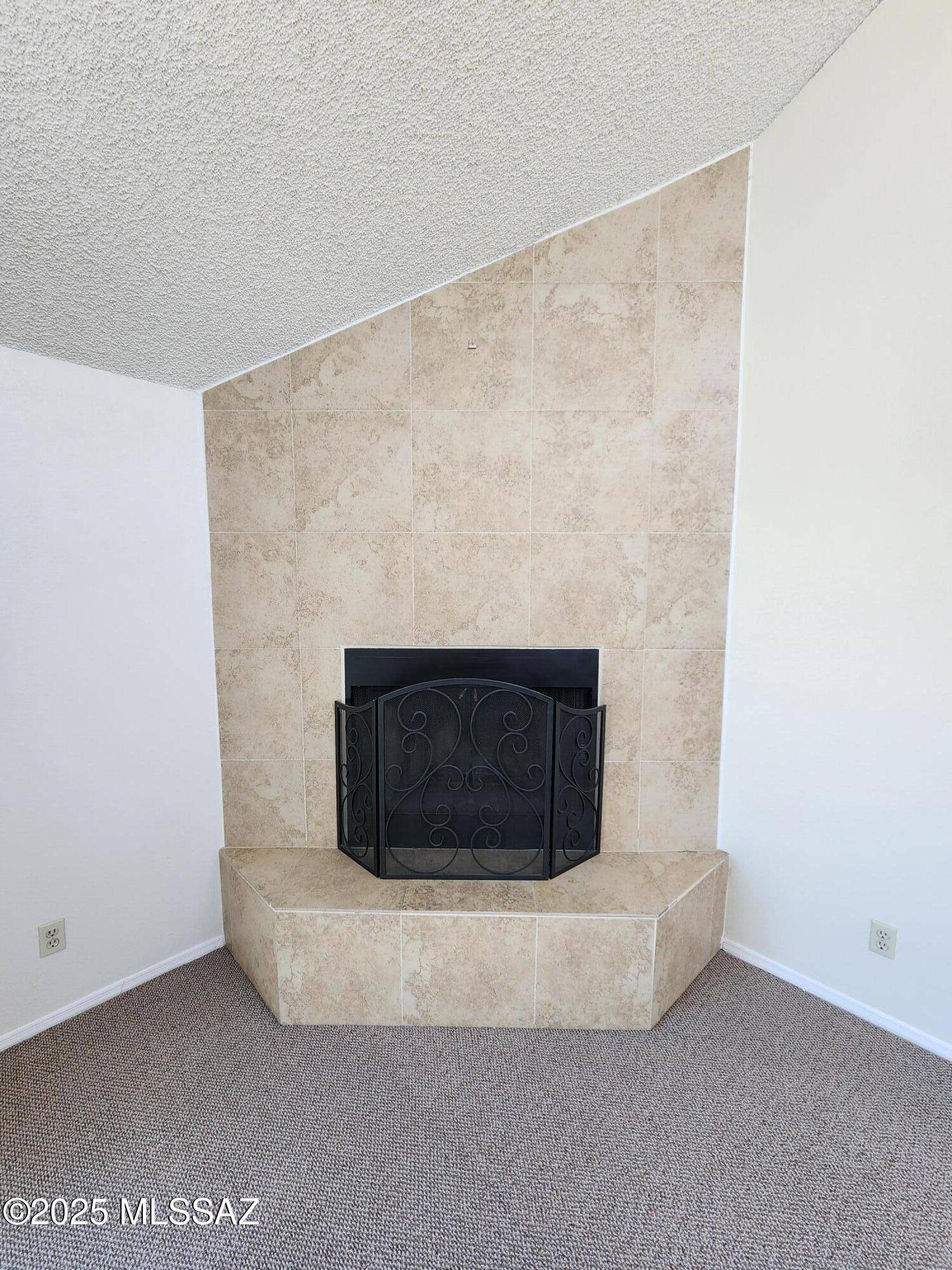 Tucson, AZ 85718,1200 E River Road #C37