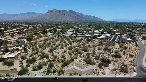 Tucson, AZ 85704,8355 N La Cholla Vista Place #1 & 2