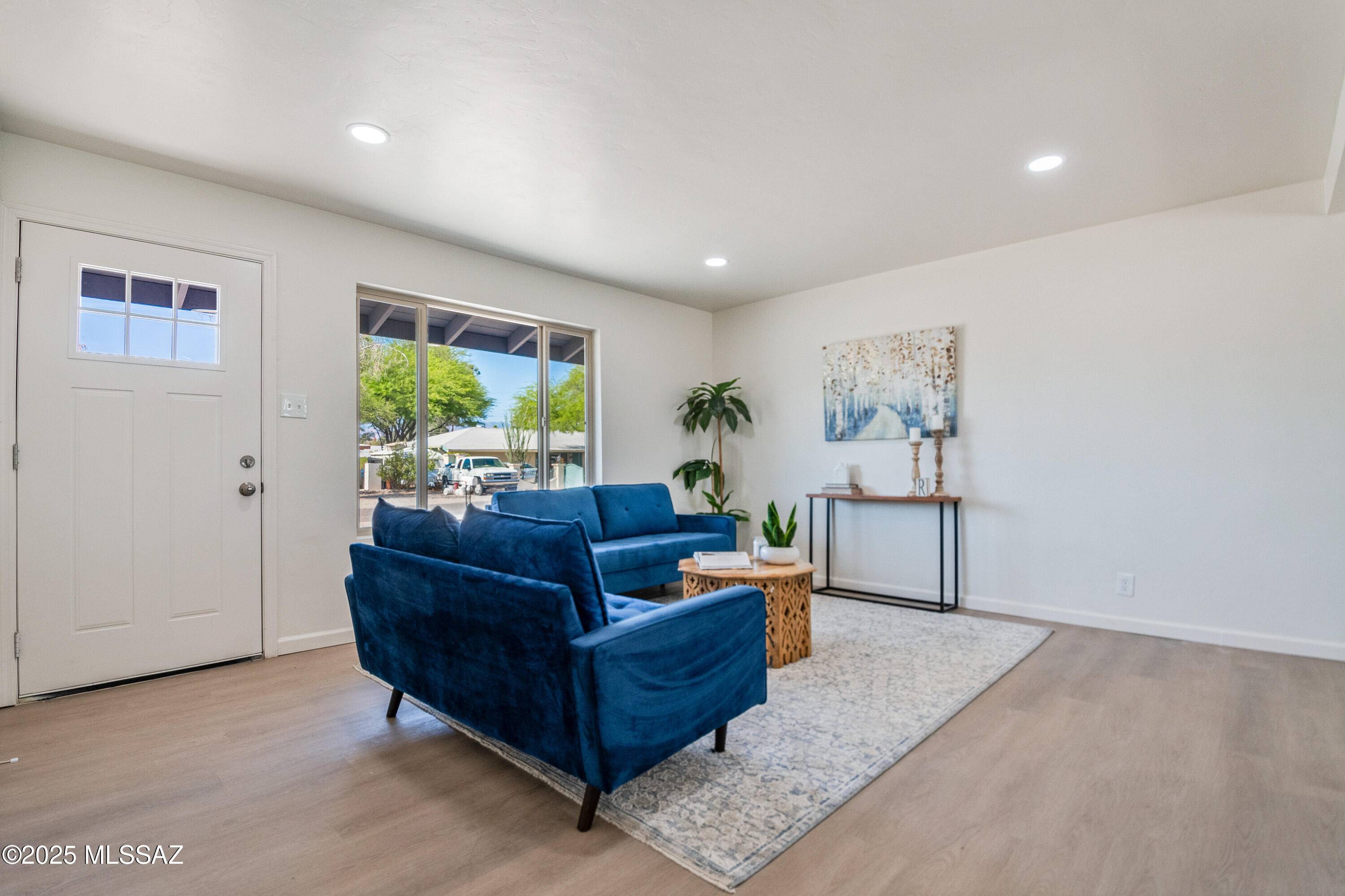 Tucson, AZ 85711,6222 E 15th Street