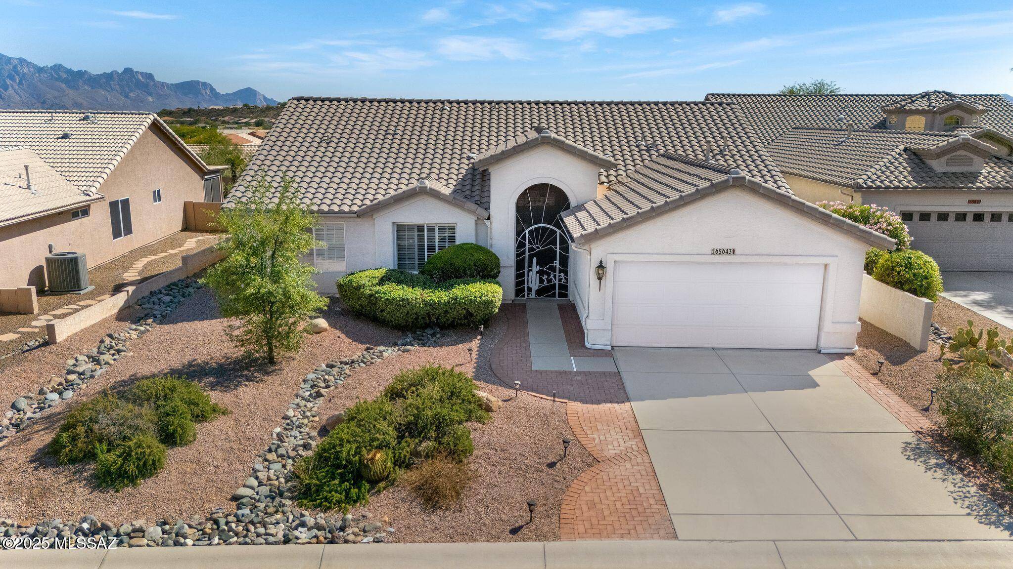 65643 E Desert Moon Court, Saddlebrooke, AZ 85739
