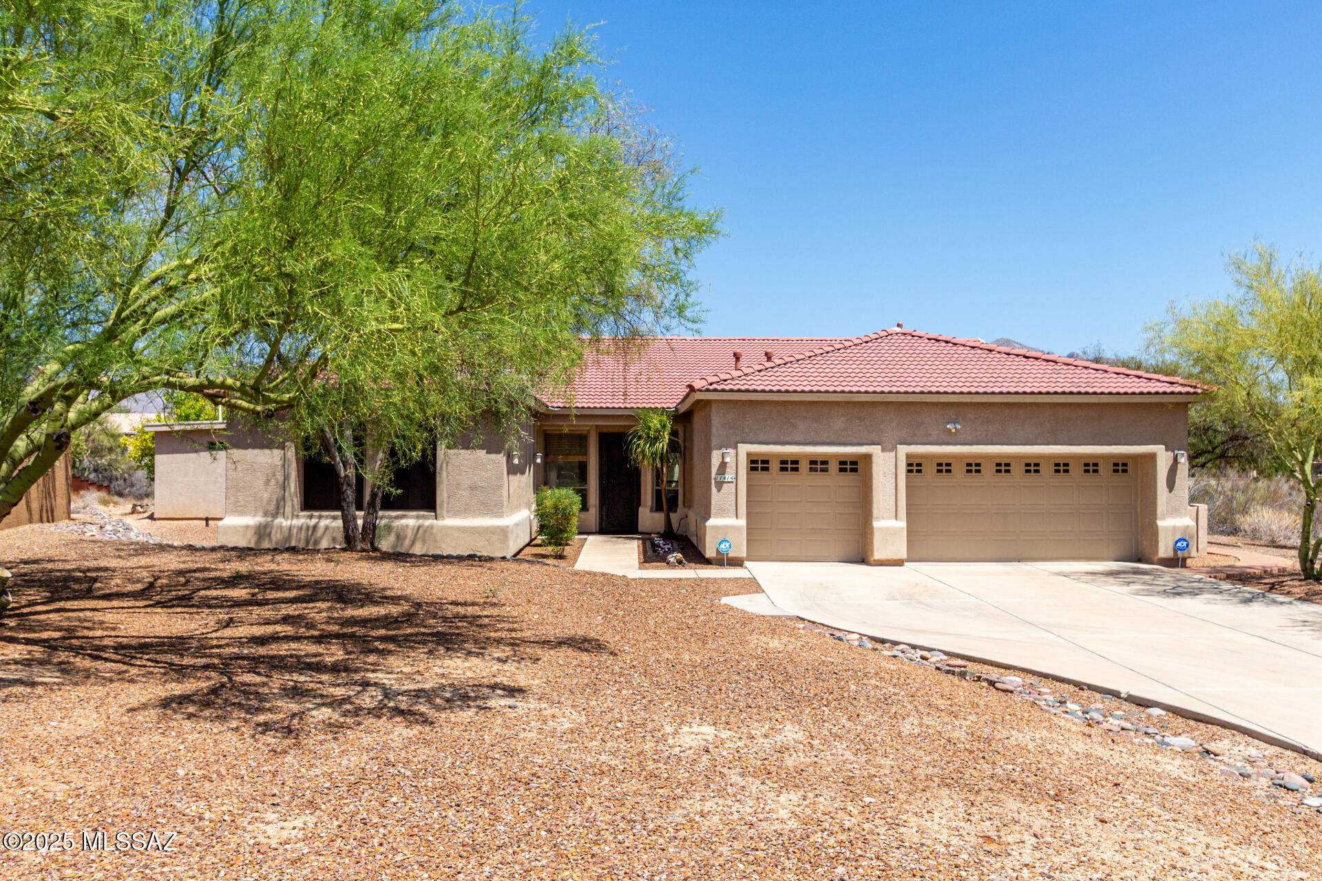 11414 N Verch Way, Tucson, AZ 85737