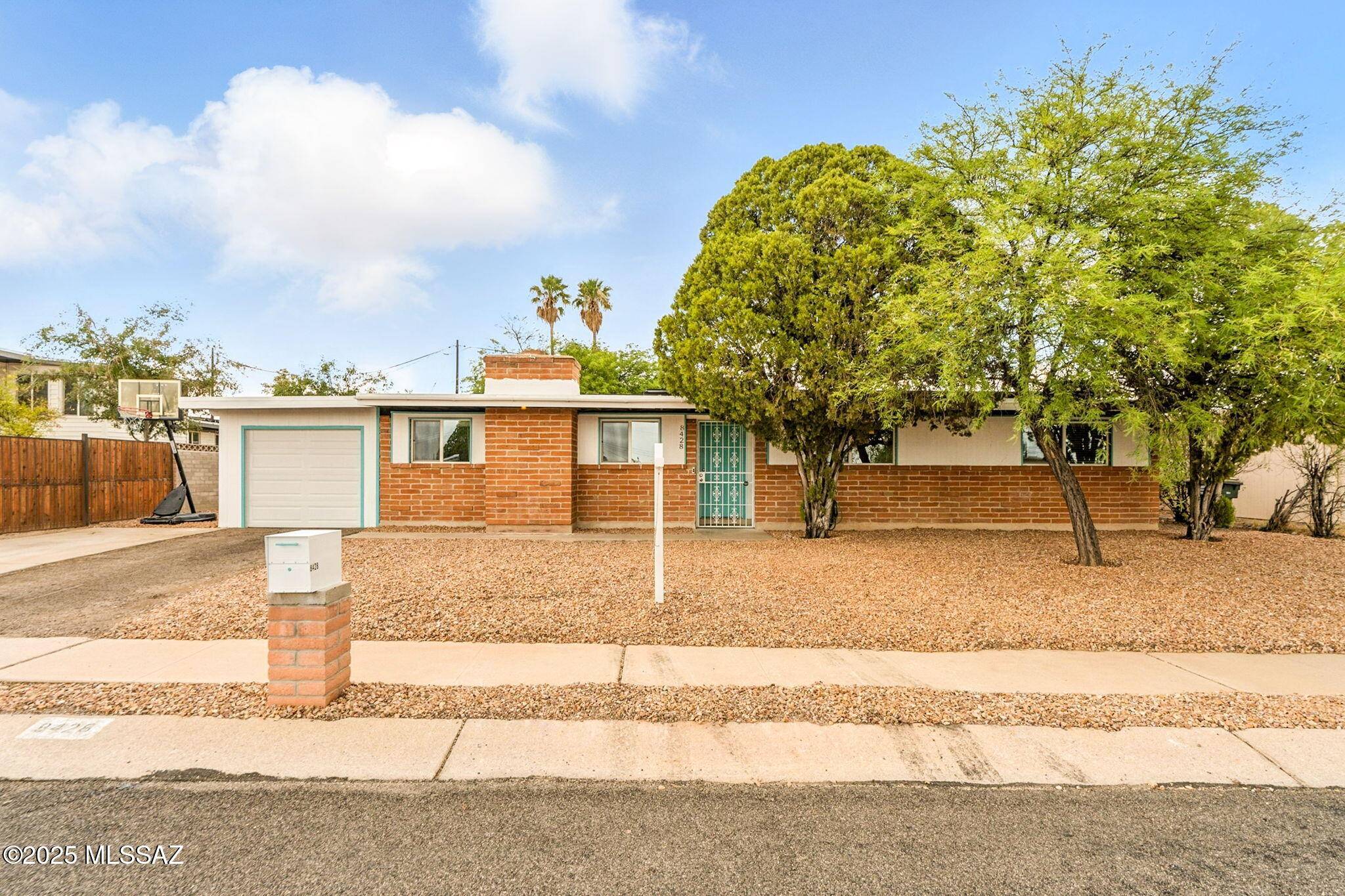 8428 E Eli Street, Tucson, AZ 85710