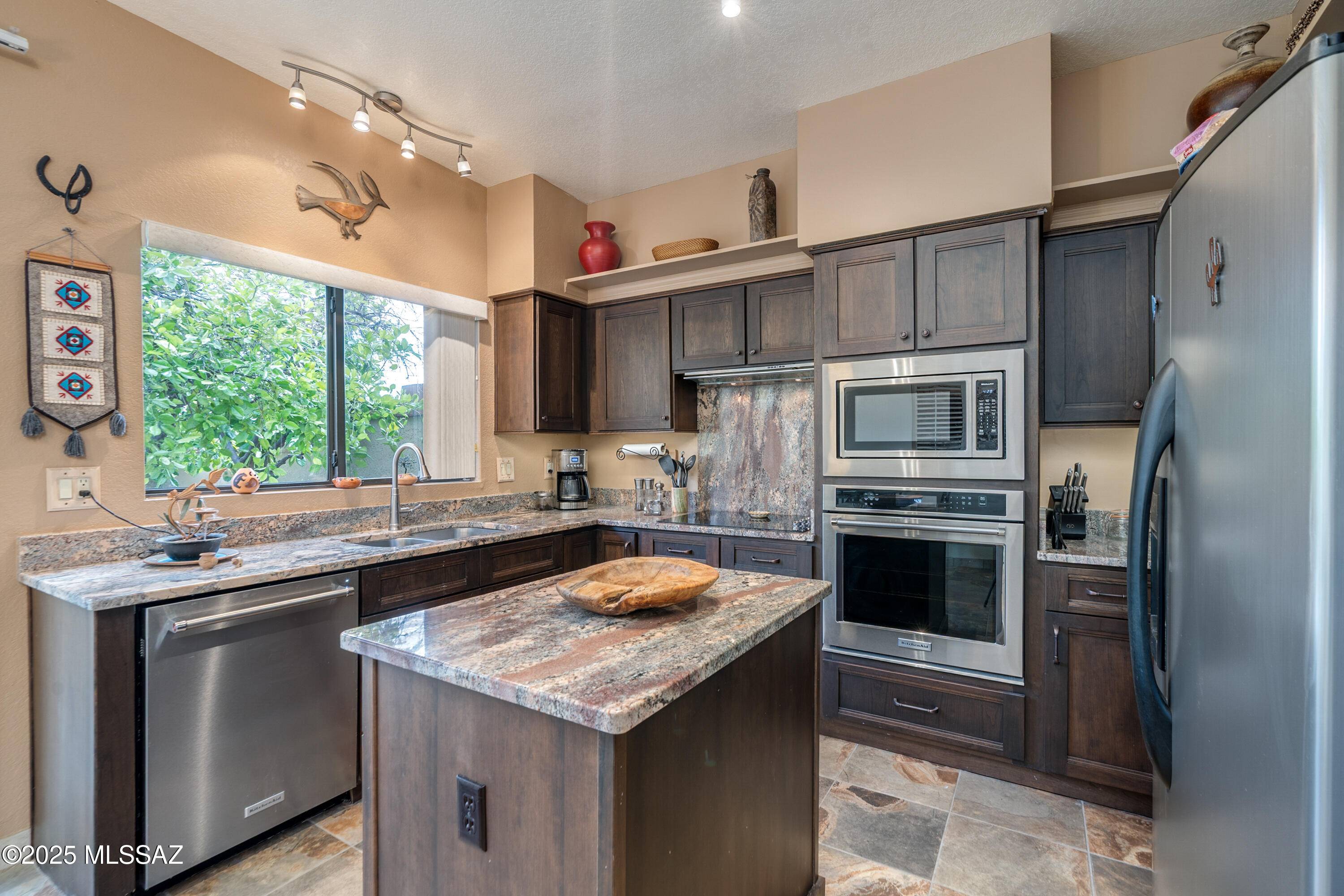 Oro Valley, AZ 85704,950 Camino Corrida