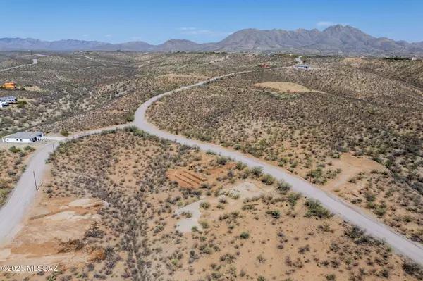 Rio Rico, AZ 85648,30 Calle Dinamarca  #11