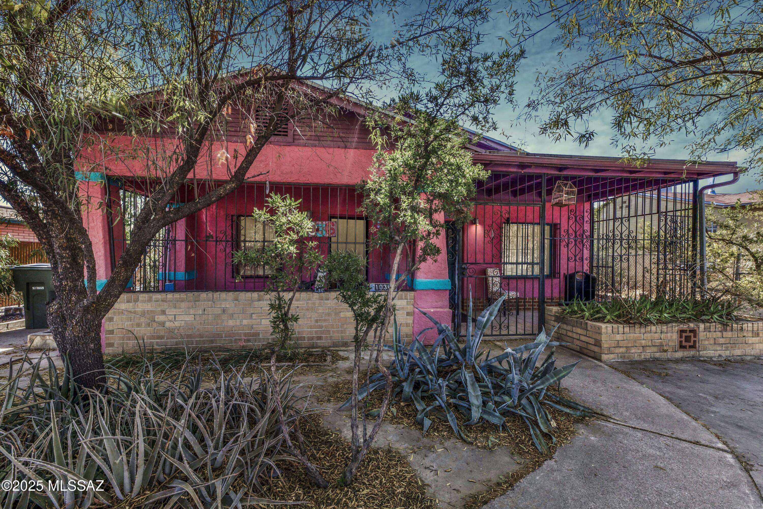 1036 S 4th Avenue, Tucson, AZ 85701