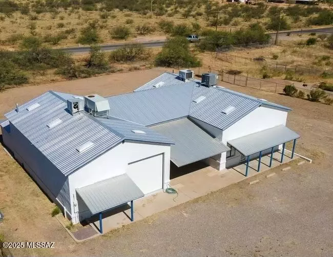 104 N Center Way, Benson, AZ 85602
