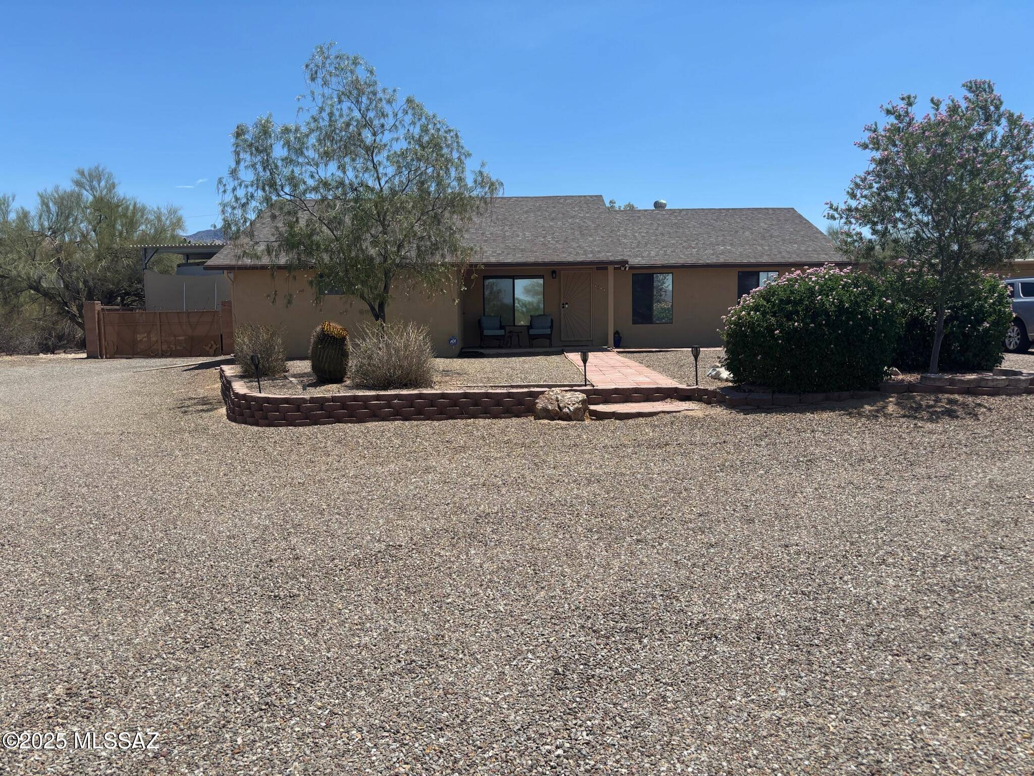 6100 N La Canada Drive, Tucson, AZ 85704