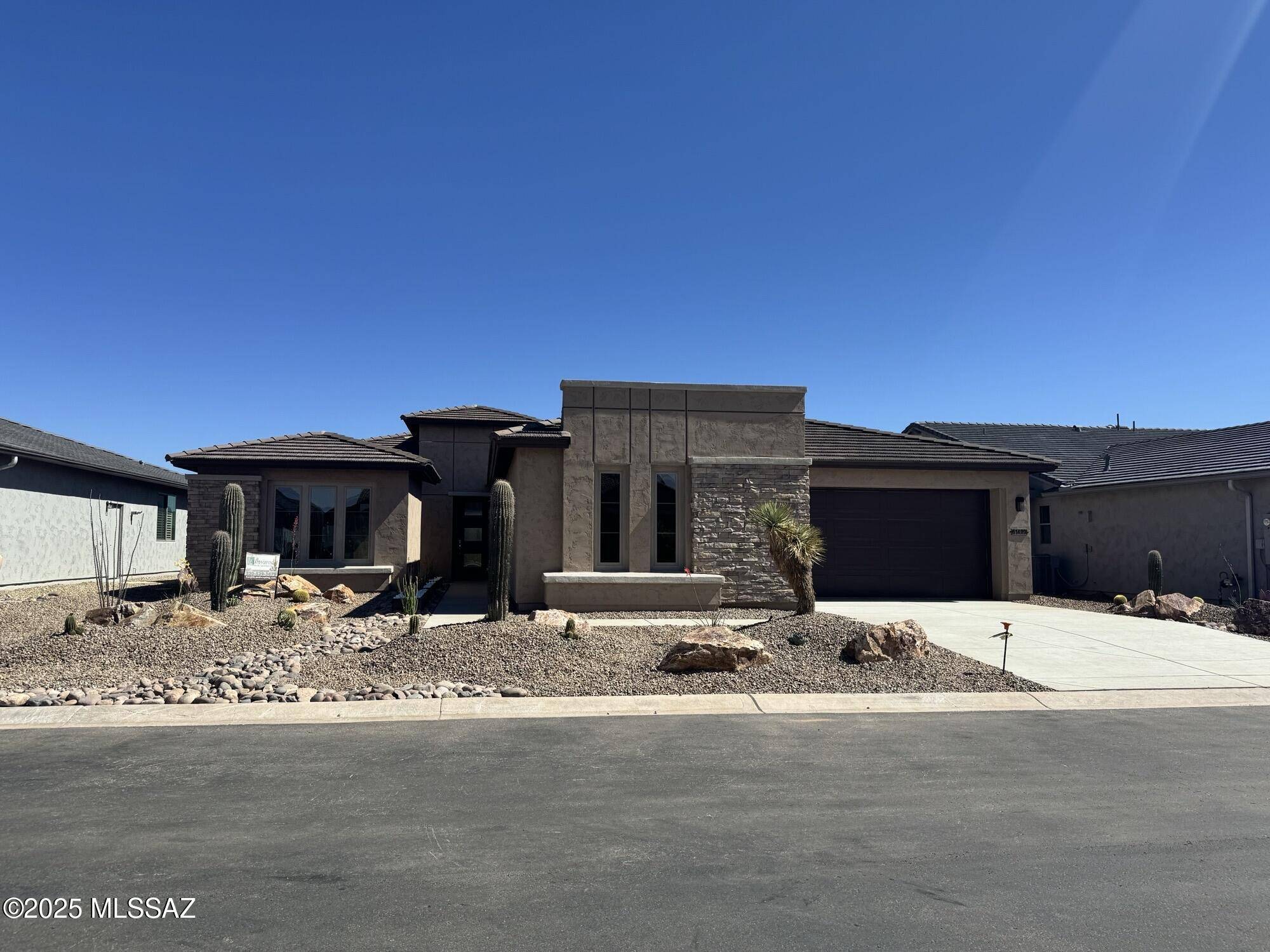 61499 E Cypress Canyon Drive, Oracle, AZ 85623