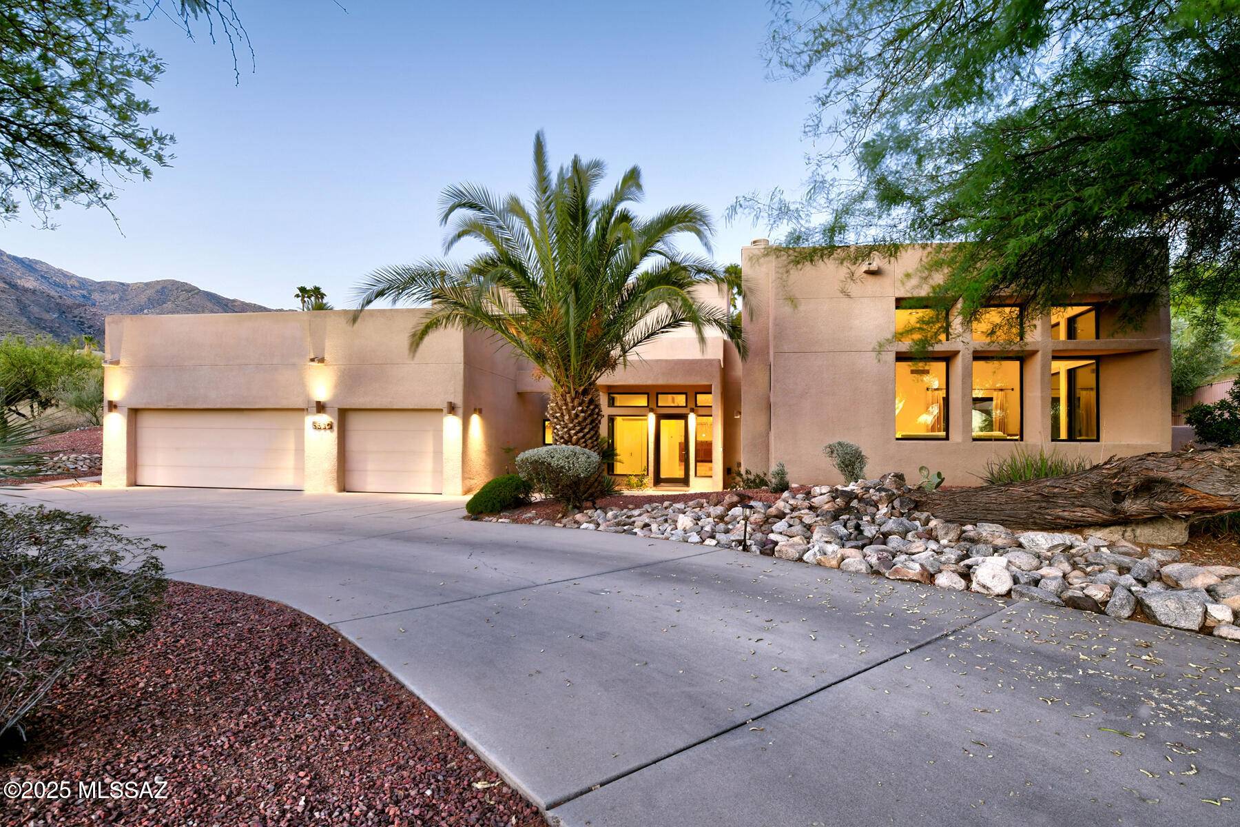 6530 N Finisterra, Tucson, AZ 85750