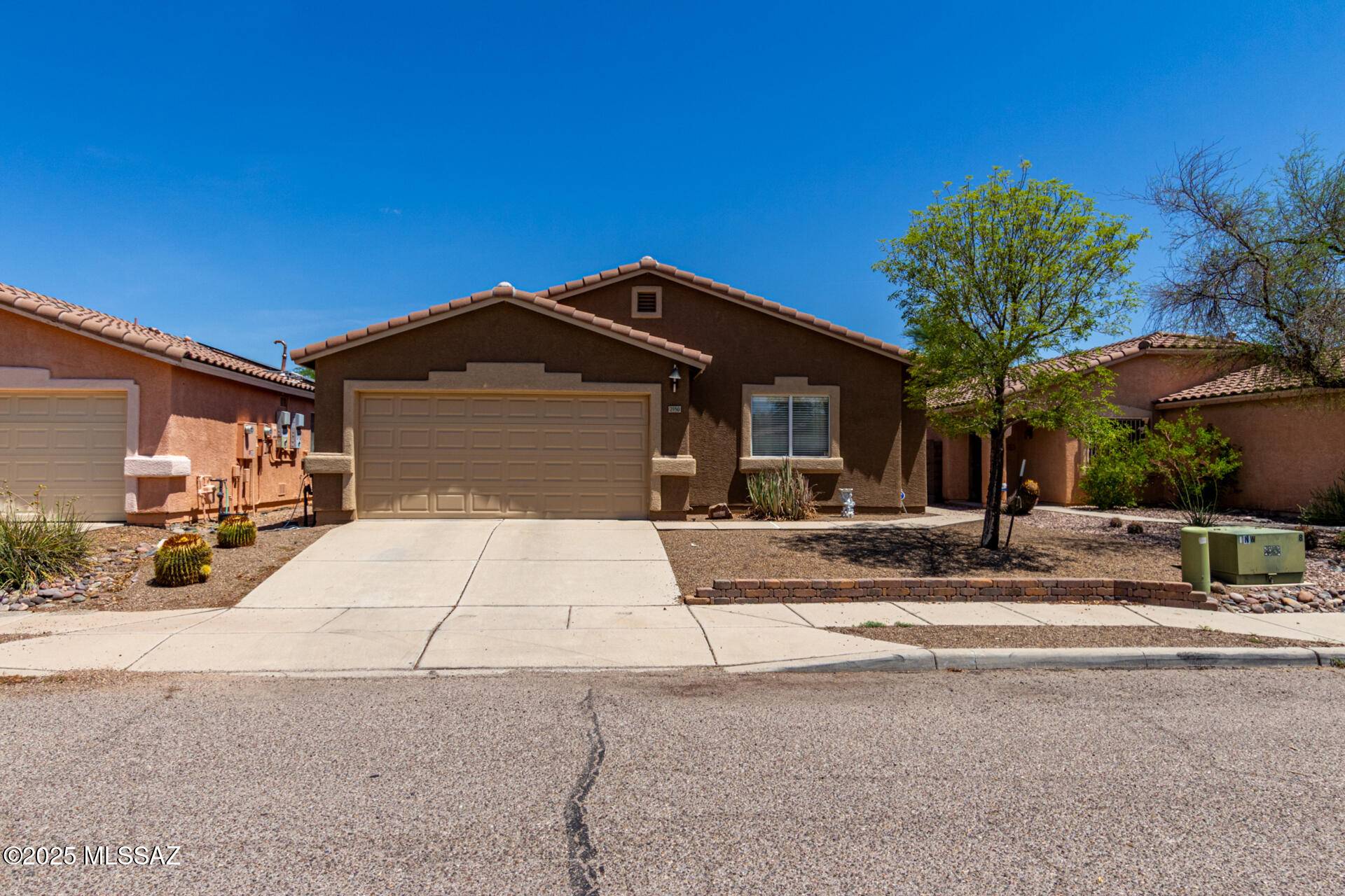 Tucson, AZ 85745,2150 W Roundwood Place