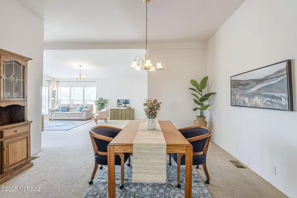 144 W Mora Drive, Green Valley, AZ 85614