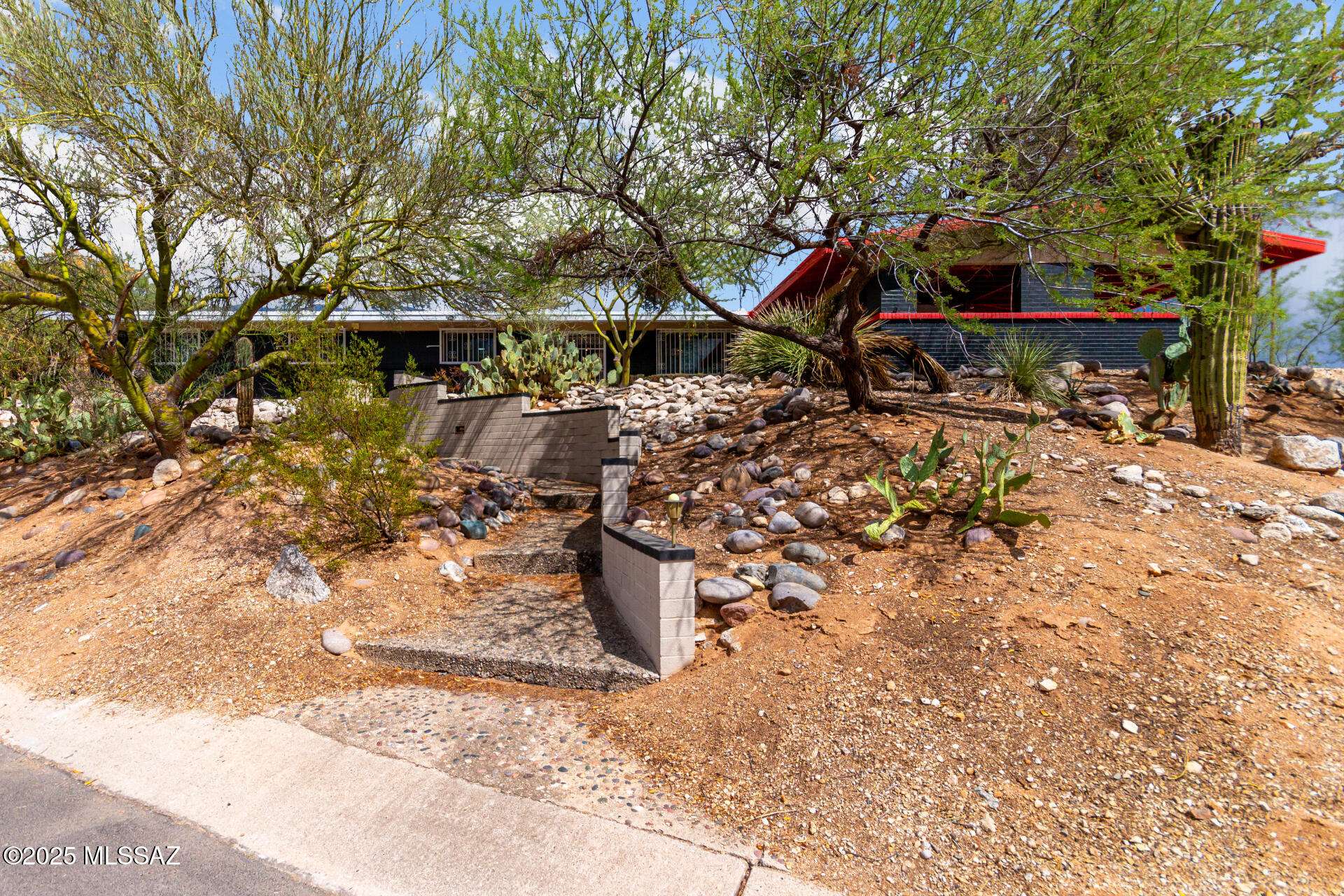 Tucson, AZ 85750,3430 N Calle De Beso