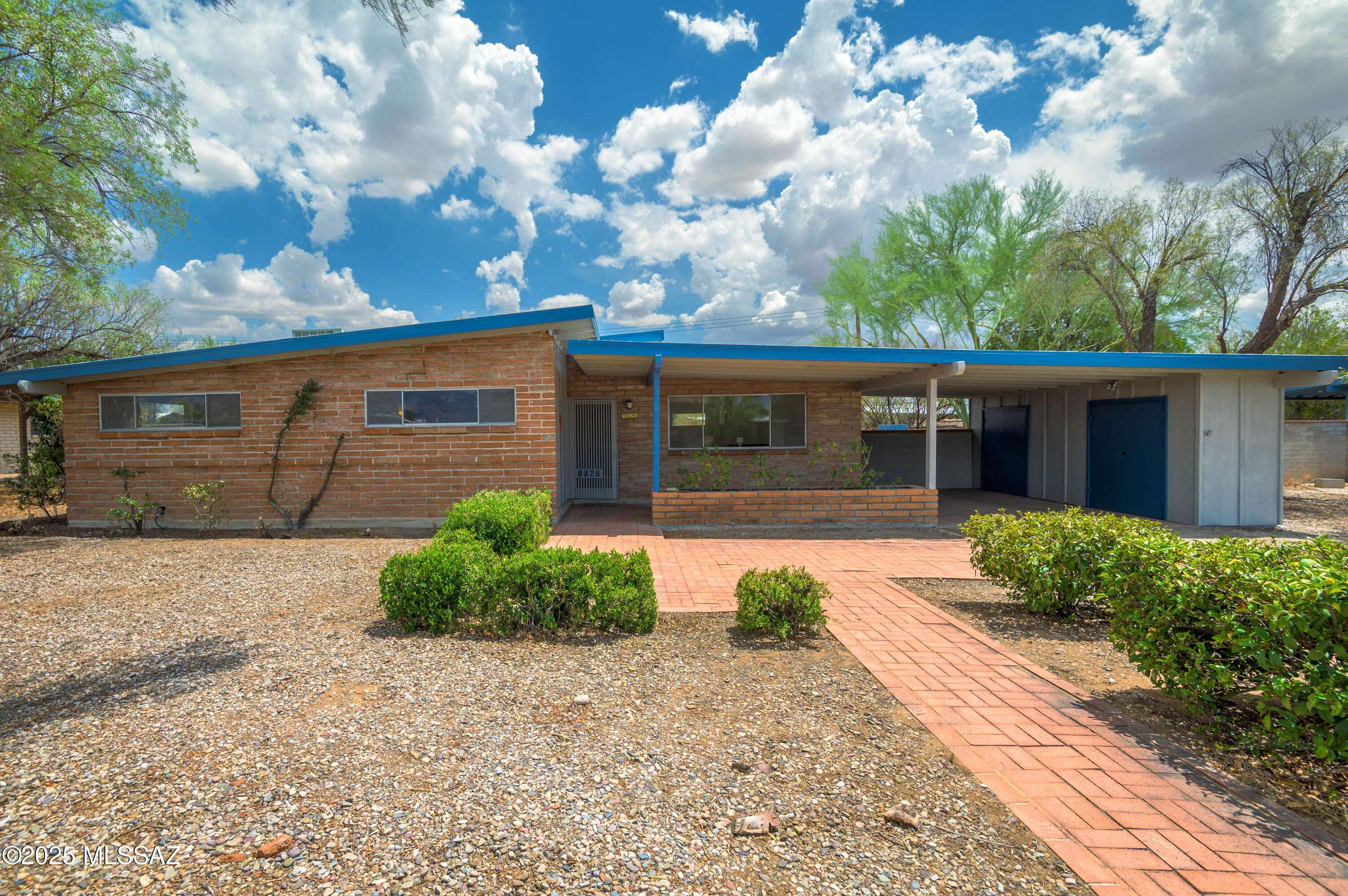 6926 E Kingston Drive, Tucson, AZ 85710