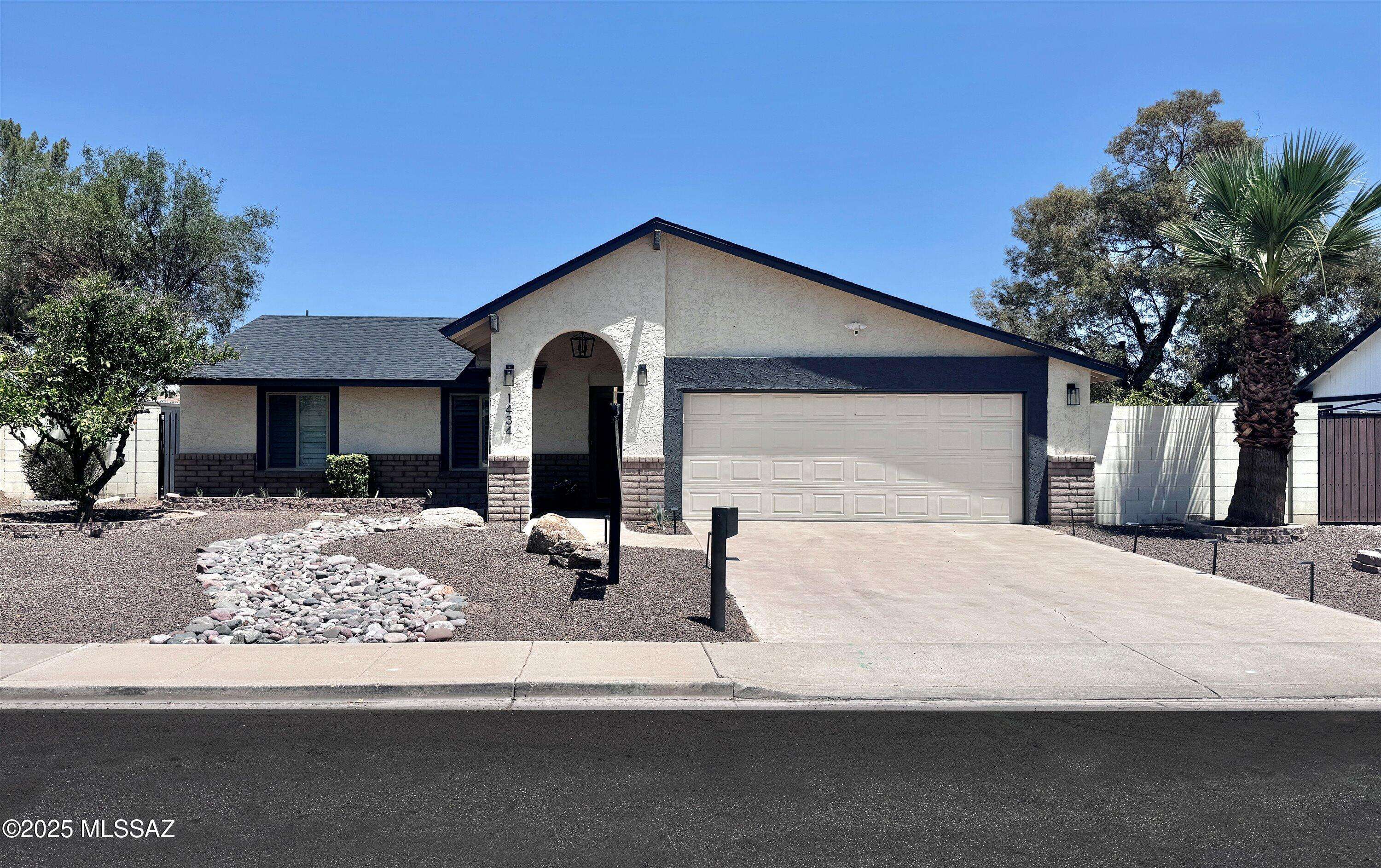 1434 E Kael Street, Mesa, AZ 85203