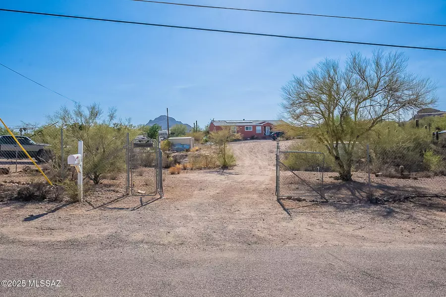 2614 S Thrasher Avenue, Tucson, AZ 85713