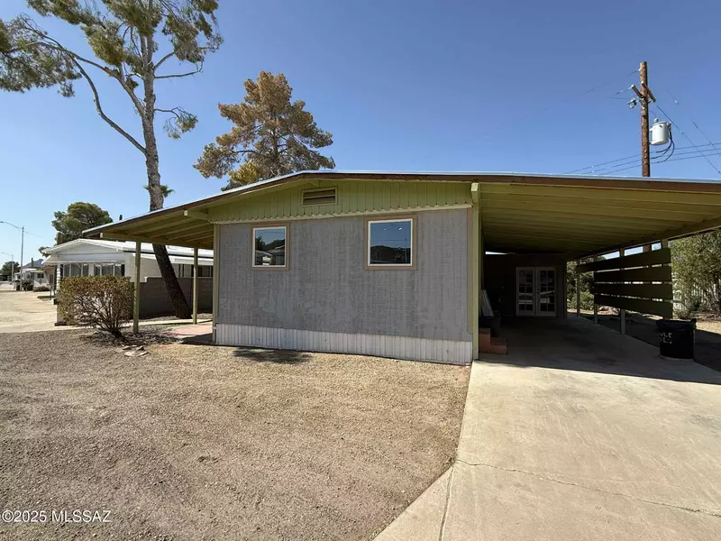 5825 W Lazy S Street, Tucson, AZ 85713