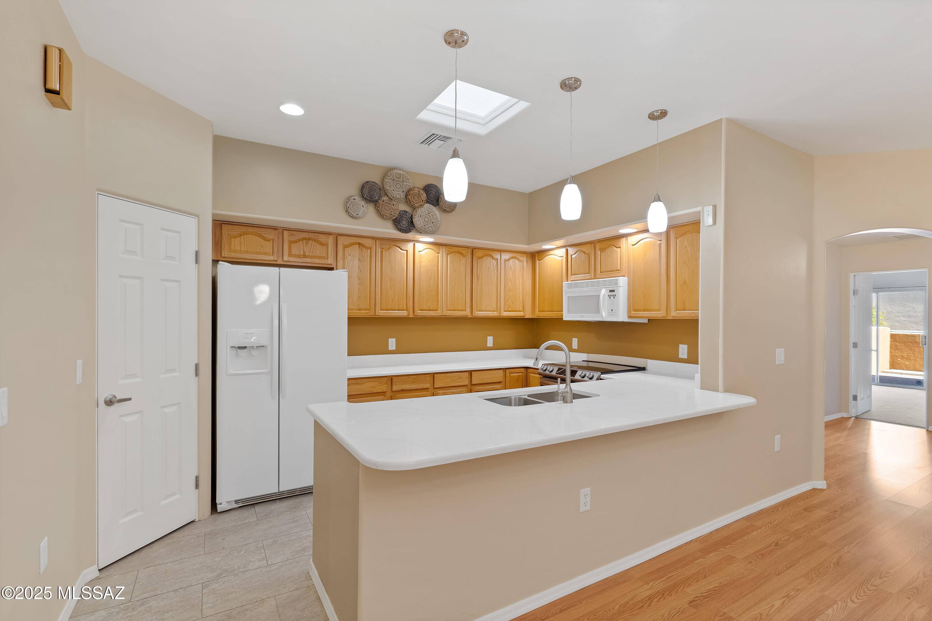 Tucson, AZ 85710,115 N Dixie Avenue