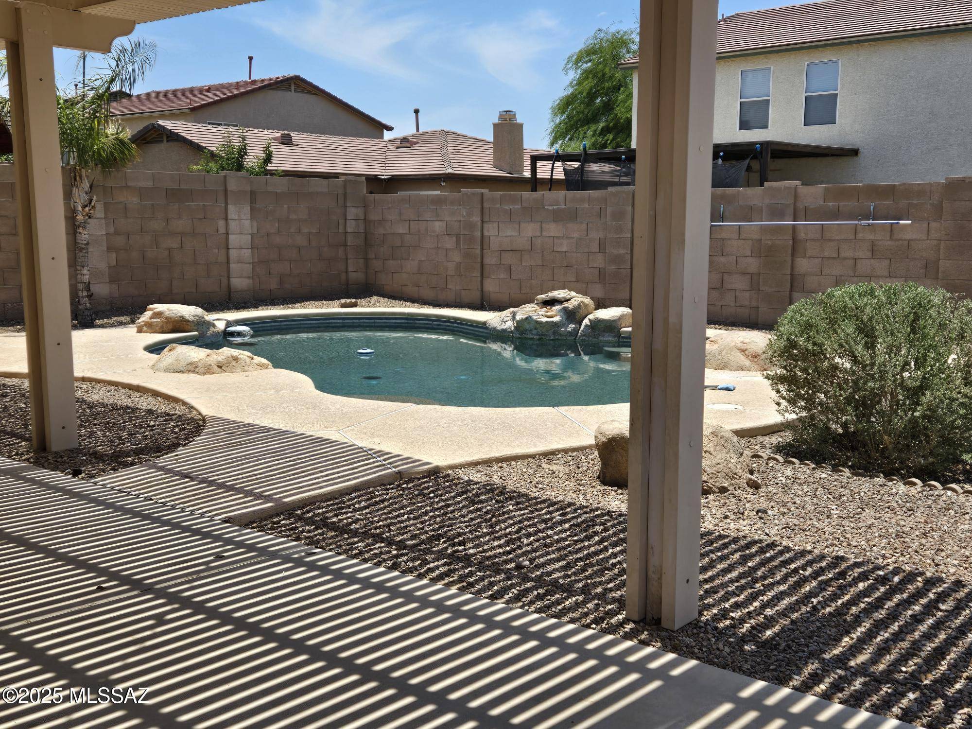 10081 N Blue Crossing Way, Tucson, AZ 85743