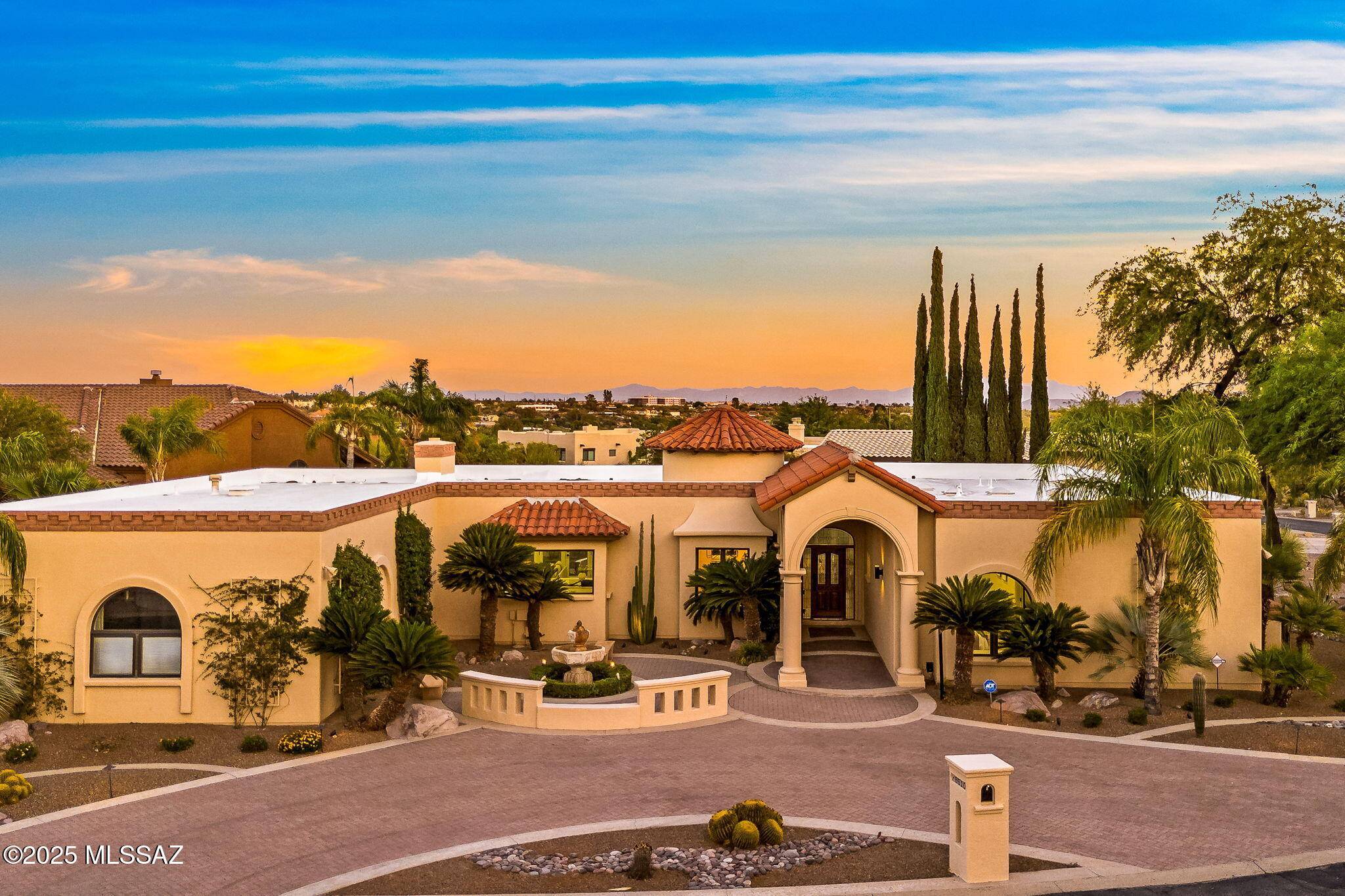 8510 N Nob Hill Drive, Tucson, AZ 85742