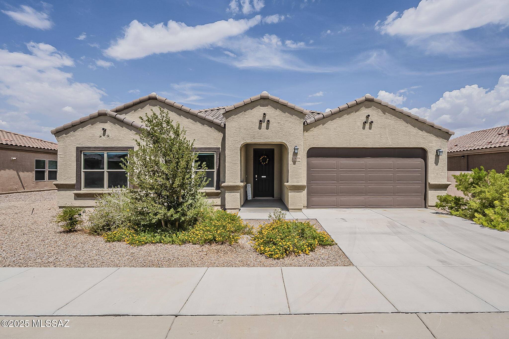 17839 S Whispering Glen Path, Sahuarita, AZ 85629