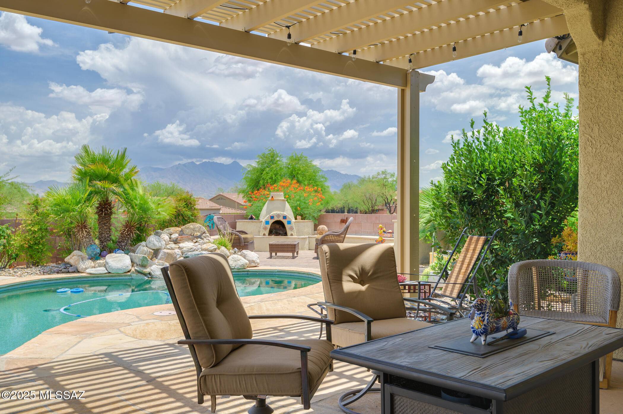720 N Observation Trail, Green Valley, AZ 85614